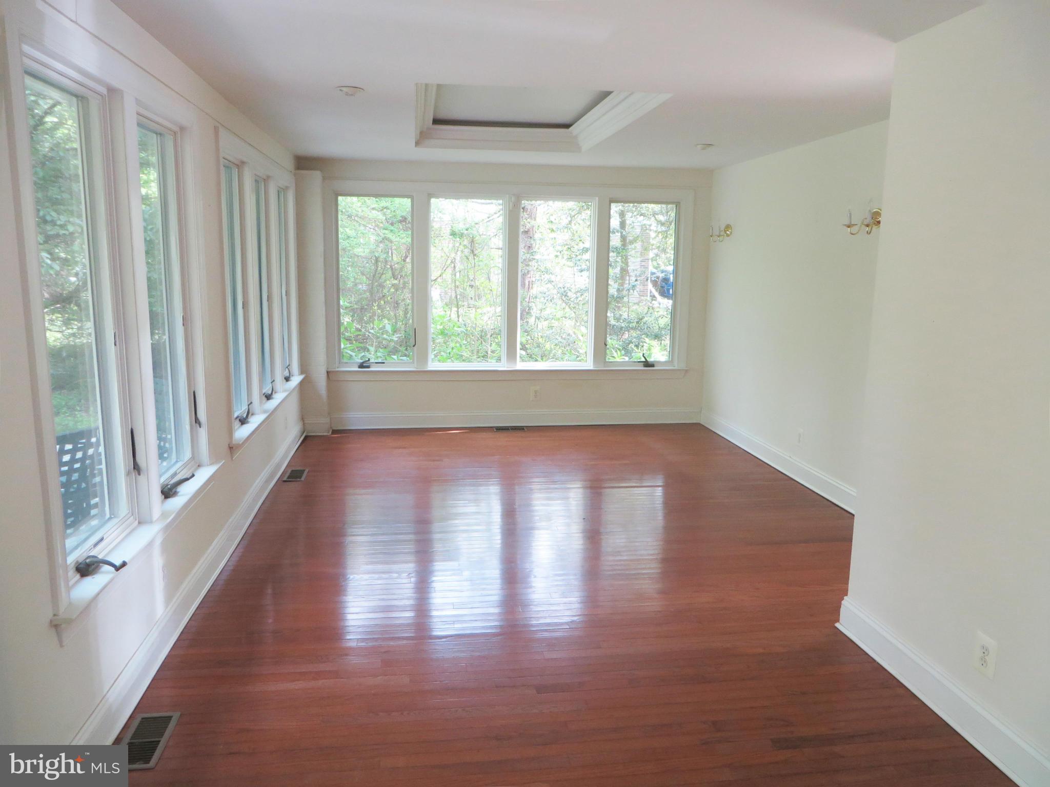 ESPERANZA FARMS - Residential