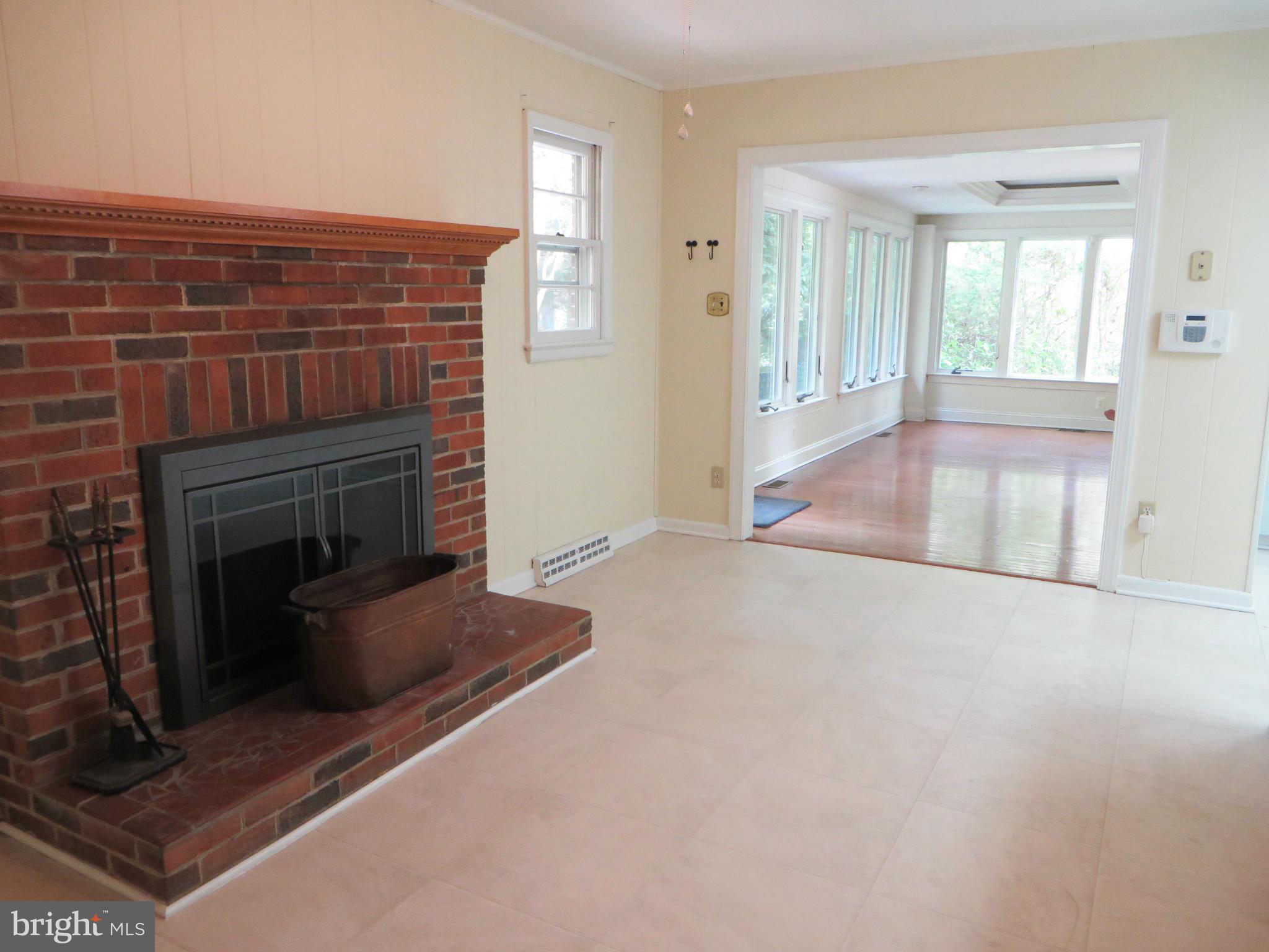 ESPERANZA FARMS - Residential