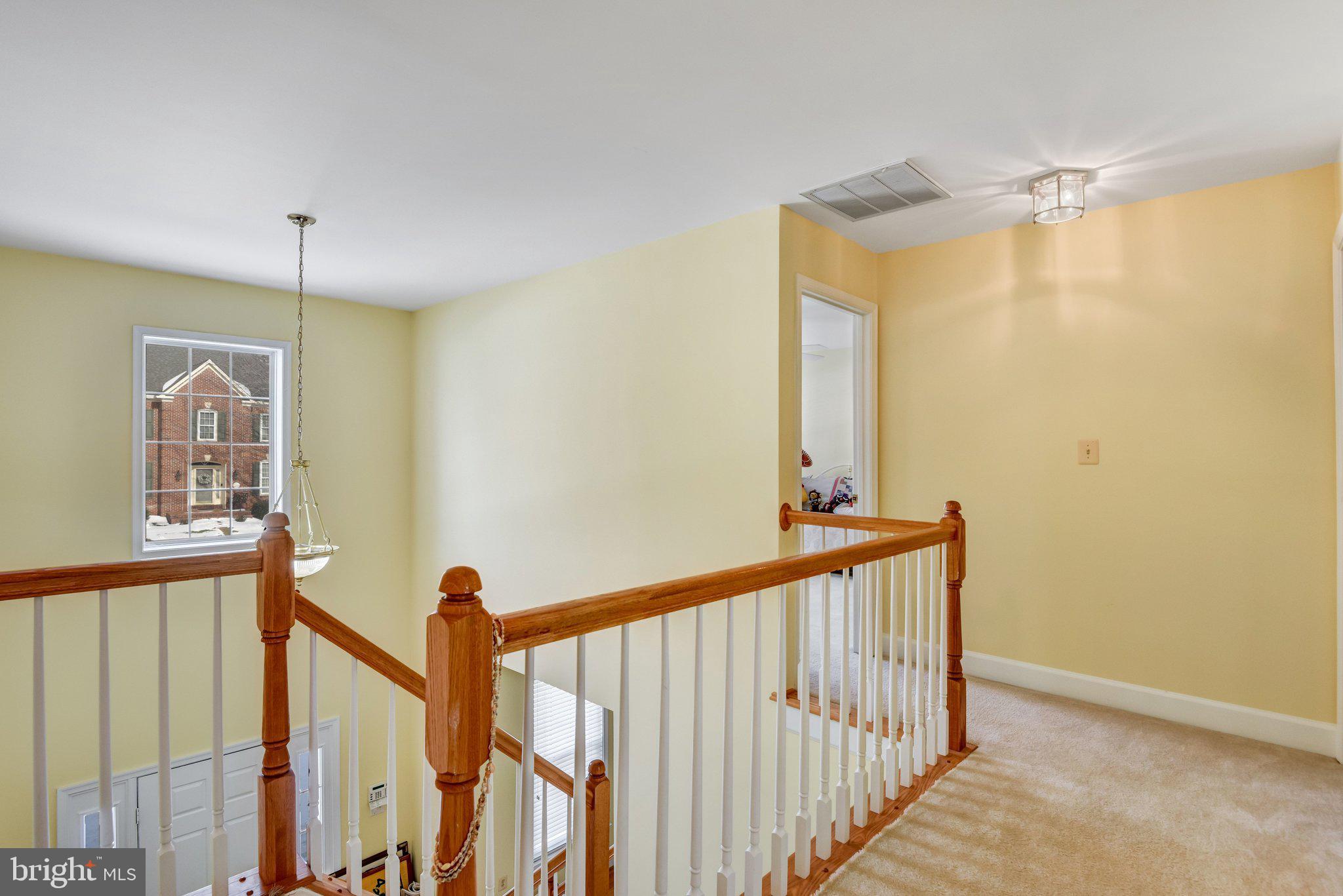 VIRGINIA OAKS - Residential