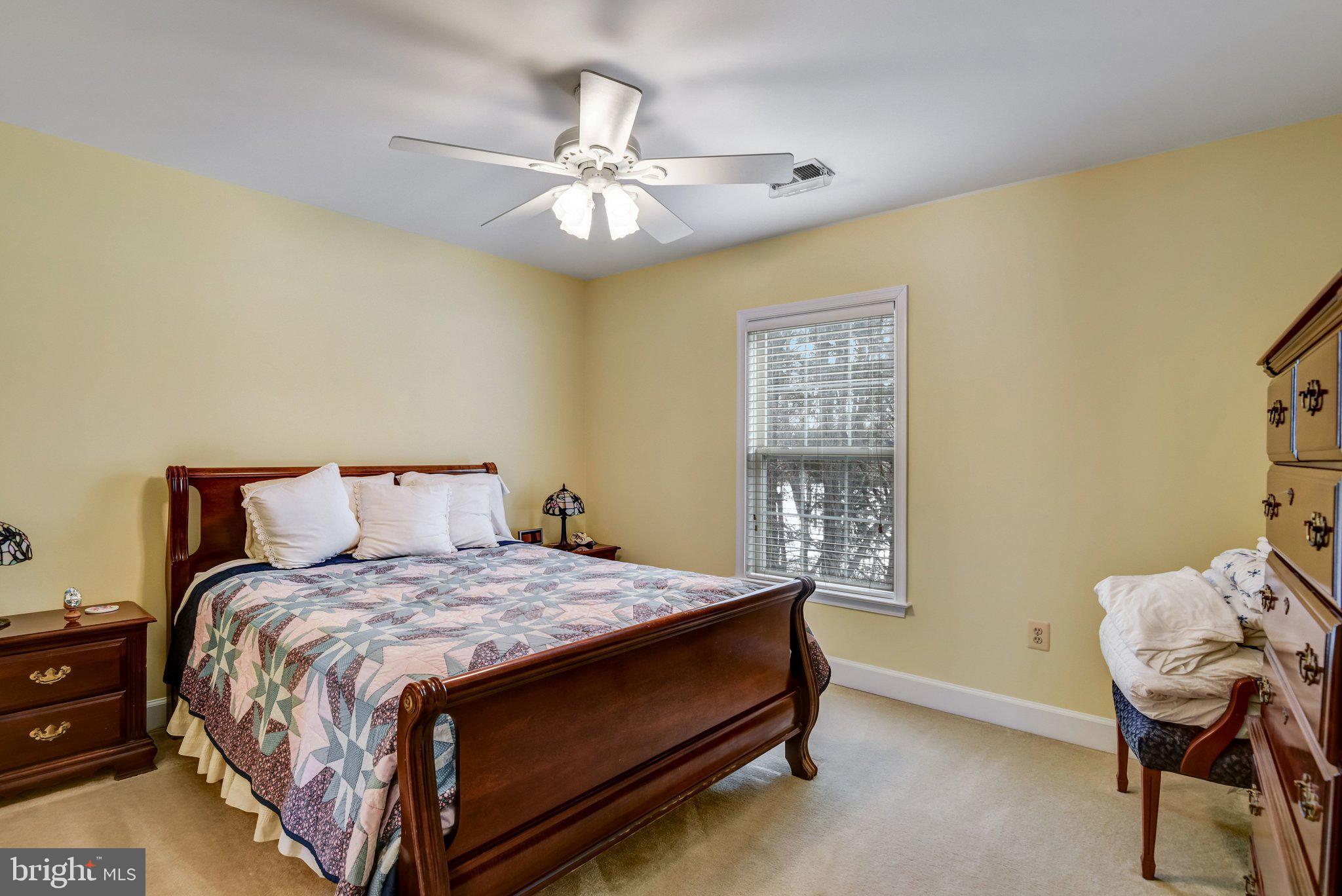 VIRGINIA OAKS - Residential