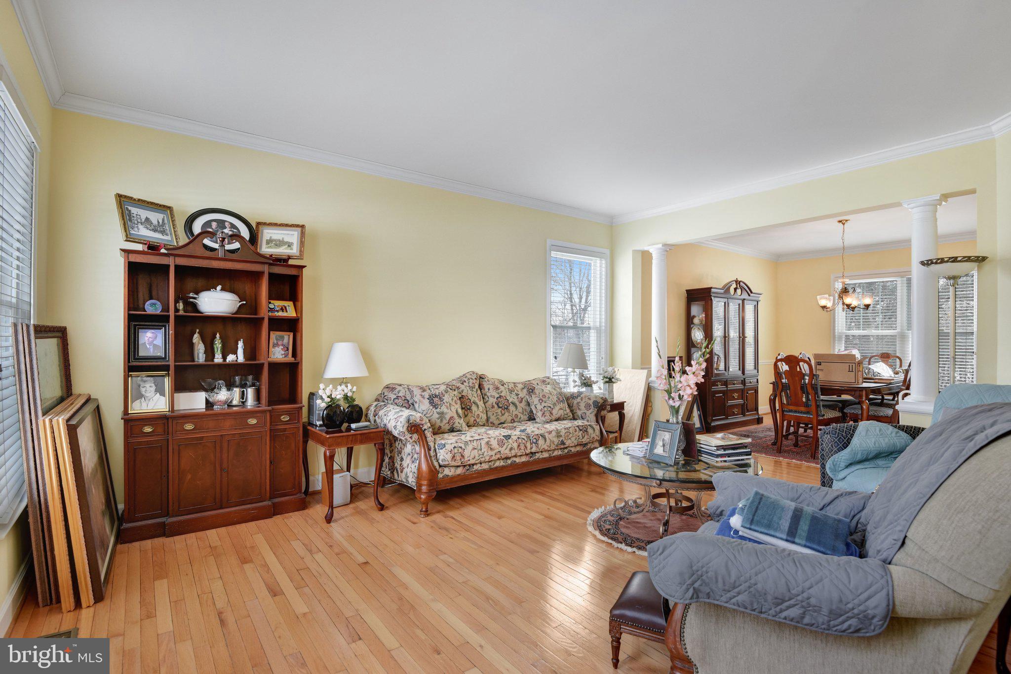 VIRGINIA OAKS - Residential