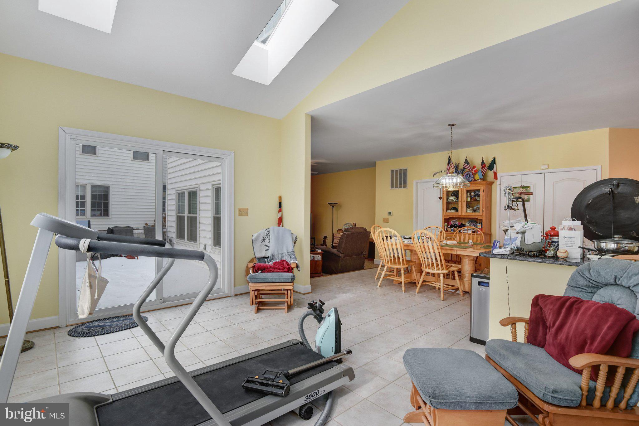 VIRGINIA OAKS - Residential