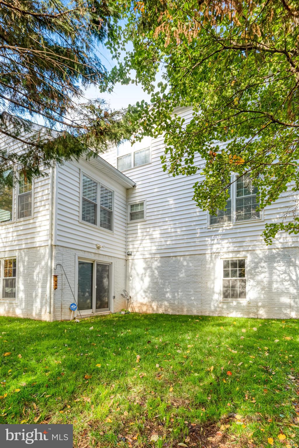 VIRGINIA OAKS - Residential