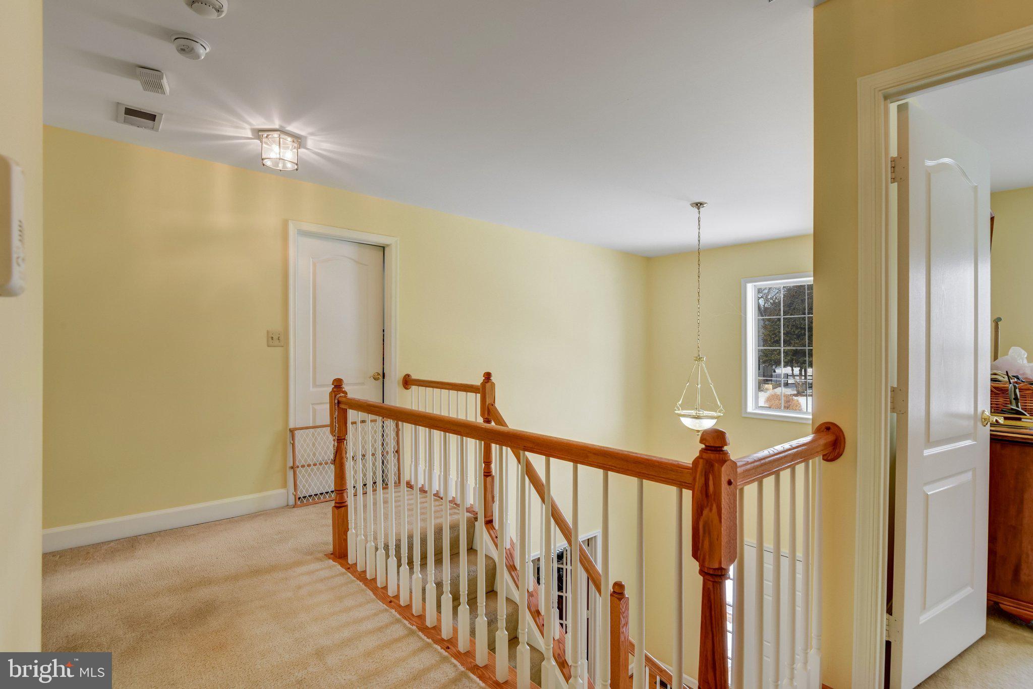 VIRGINIA OAKS - Residential