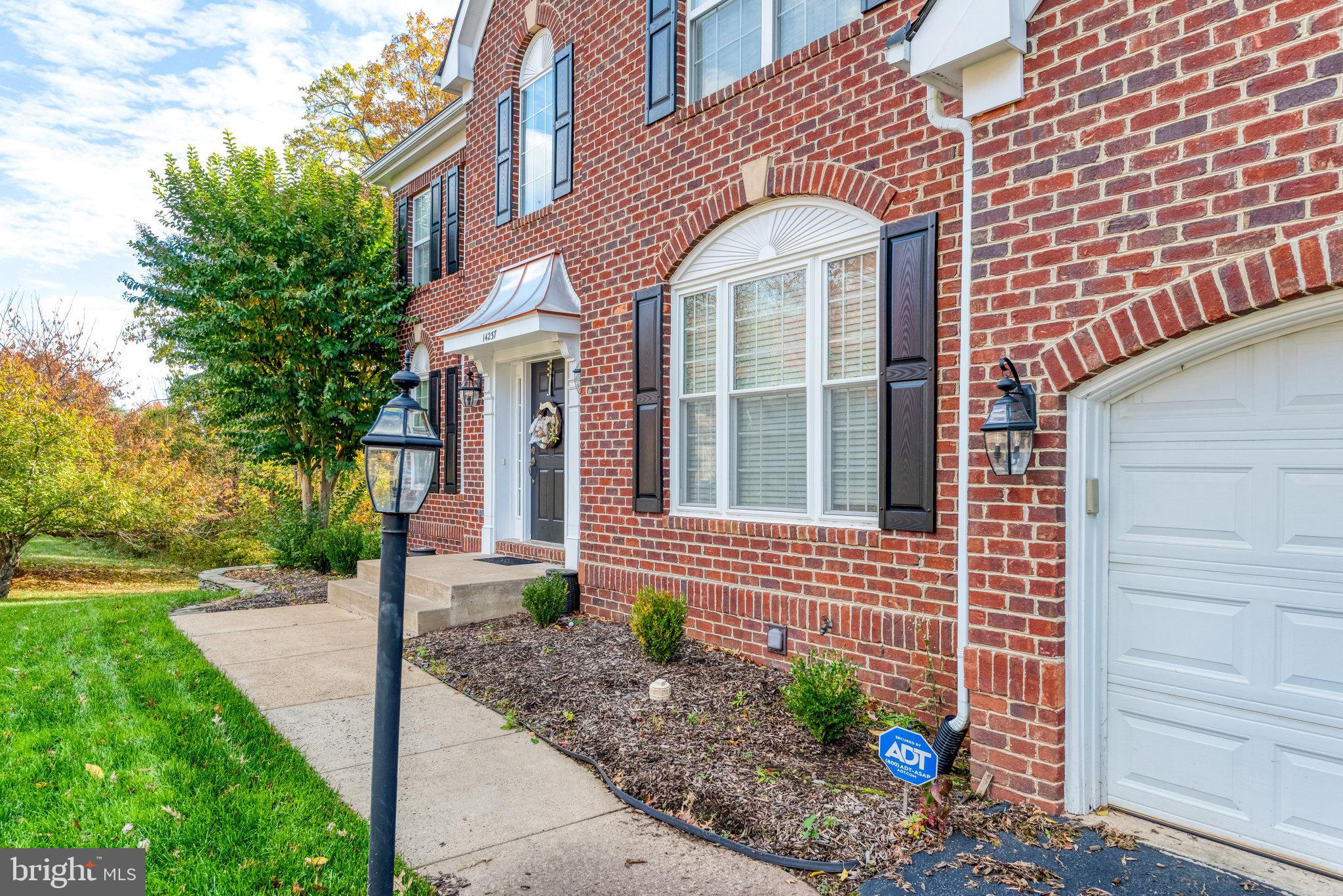 VIRGINIA OAKS - Residential