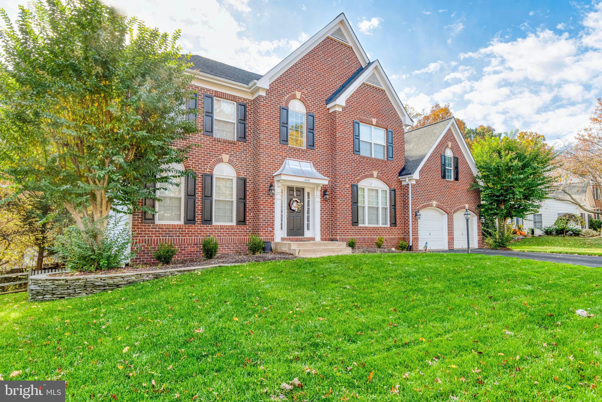 VIRGINIA OAKS - Residential