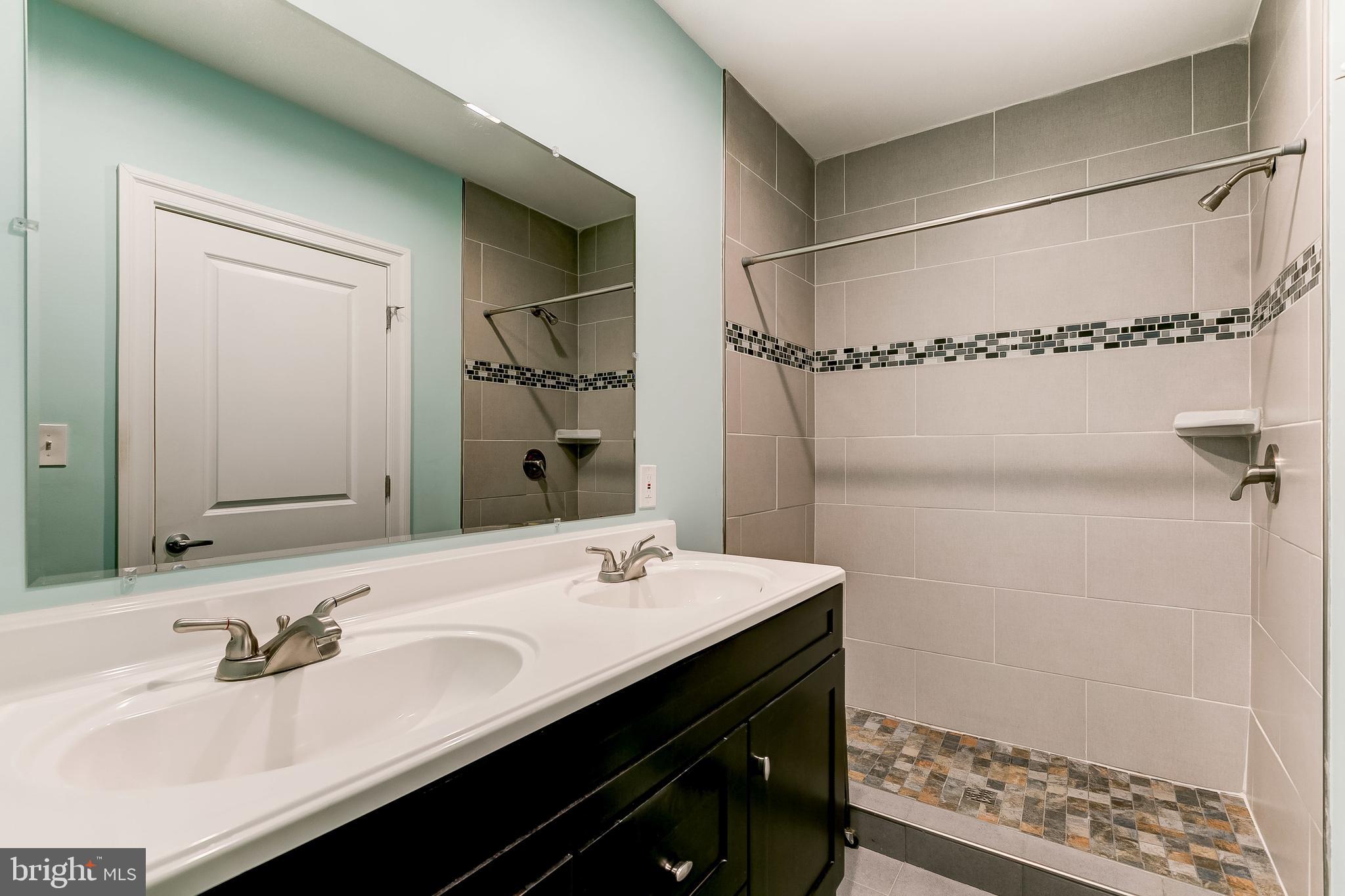 BUTCHER'S HILL - Residential