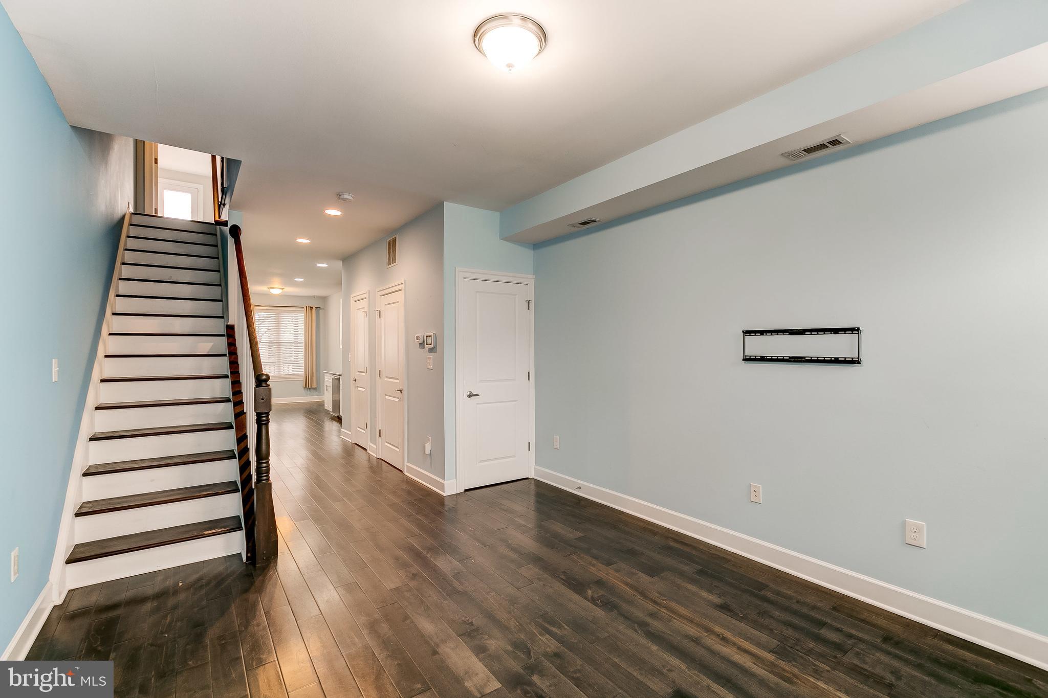 BUTCHER'S HILL - Residential