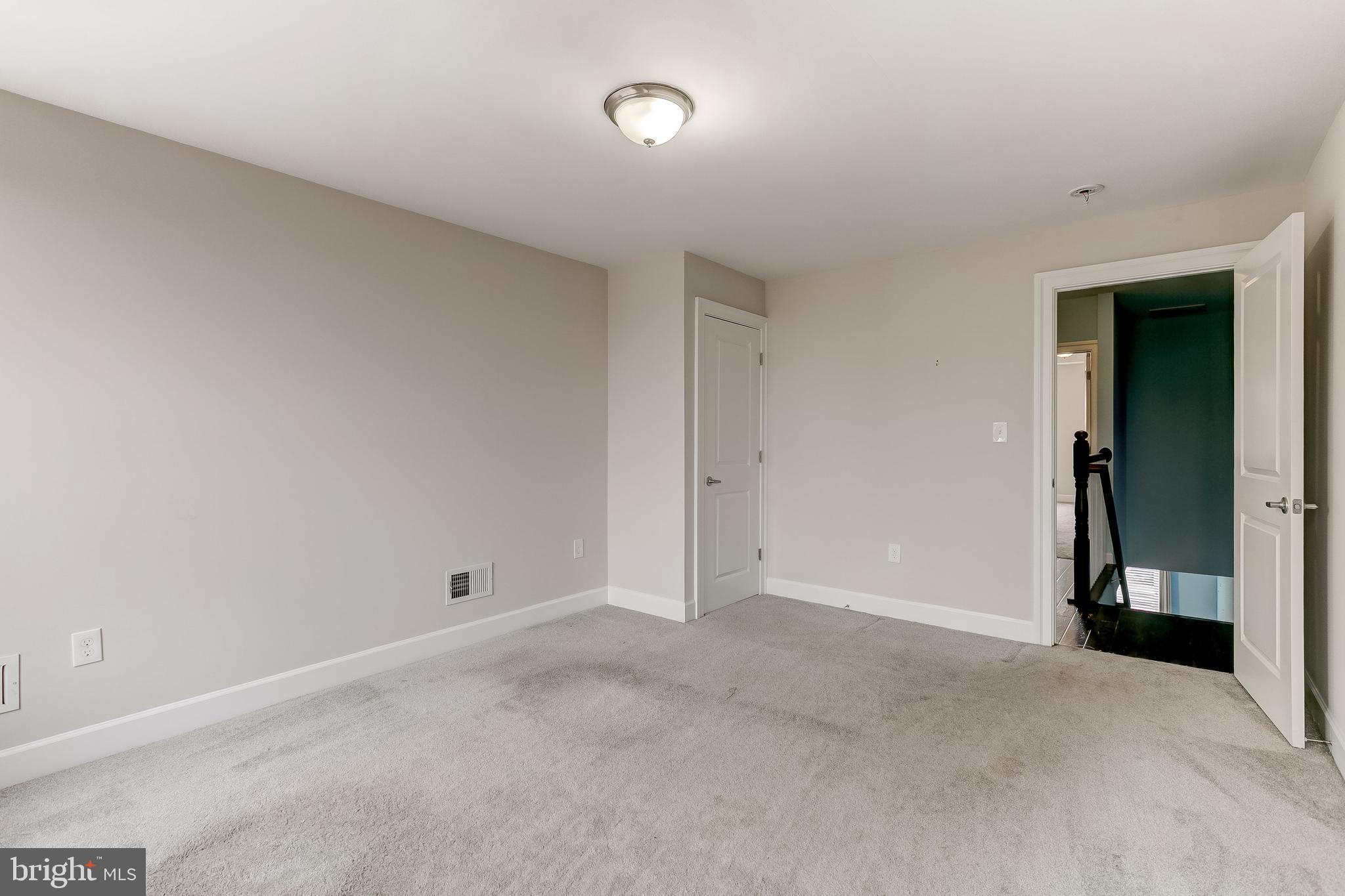 BUTCHER'S HILL - Residential