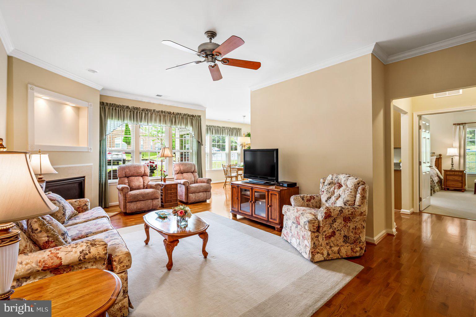 HEARTHSTONE AT VILLAGE CREST CONDOMINIUMS - Residential