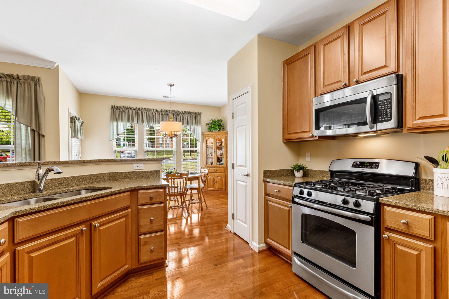 HEARTHSTONE AT VILLAGE CREST CONDOMINIUMS - Residential