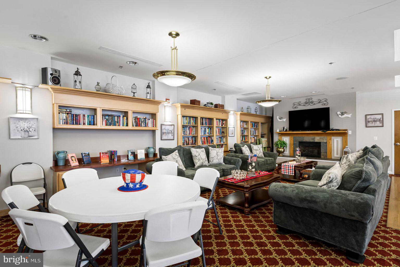 HEARTHSTONE AT VILLAGE CREST CONDOMINIUMS - Residential