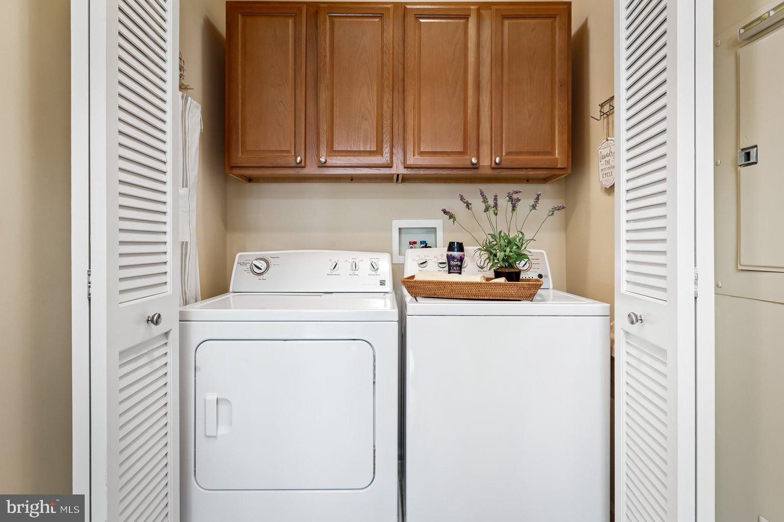 HEARTHSTONE AT VILLAGE CREST CONDOMINIUMS - Residential