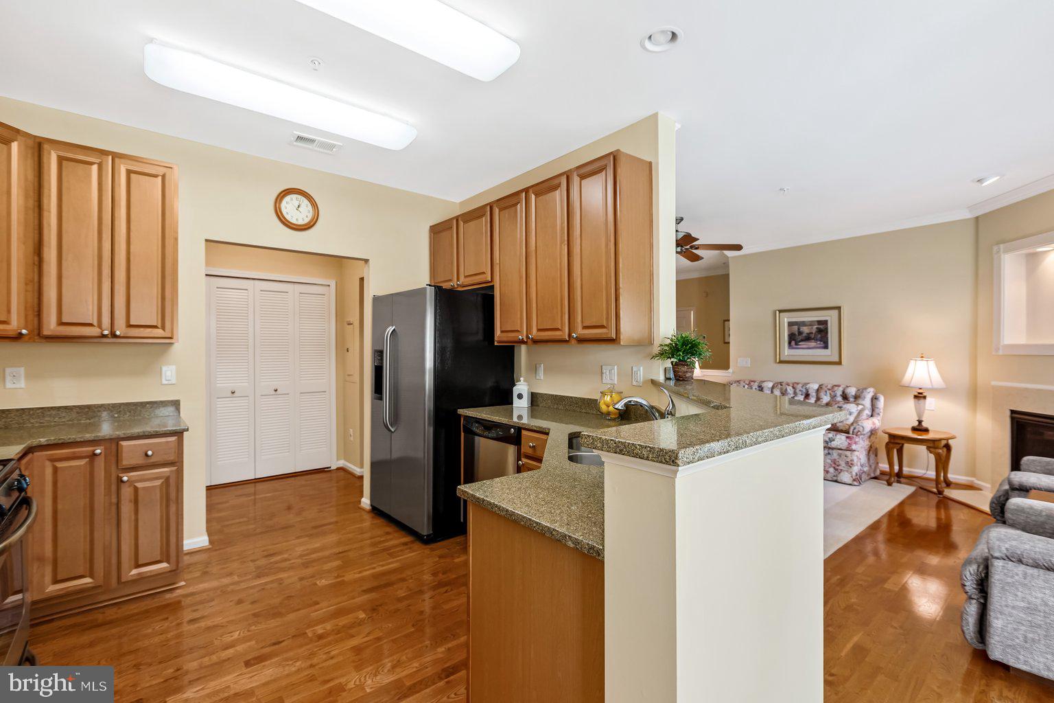 HEARTHSTONE AT VILLAGE CREST CONDOMINIUMS - Residential