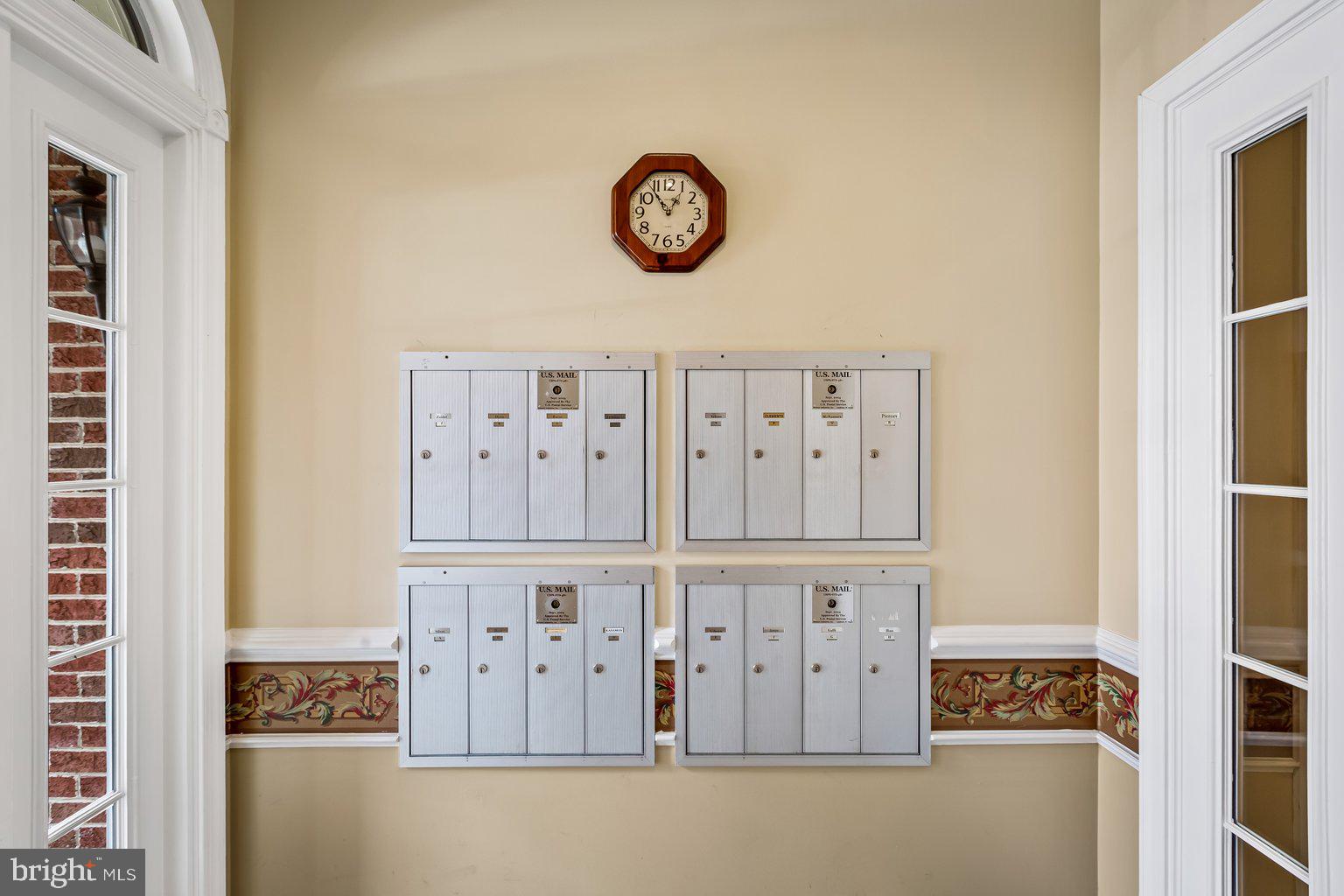 HEARTHSTONE AT VILLAGE CREST CONDOMINIUMS - Residential