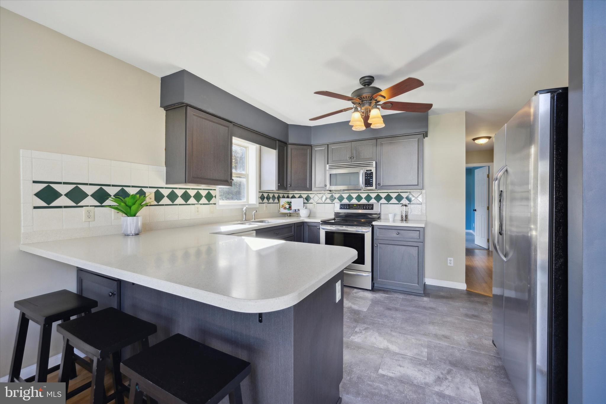 PENNSBURG - Residential