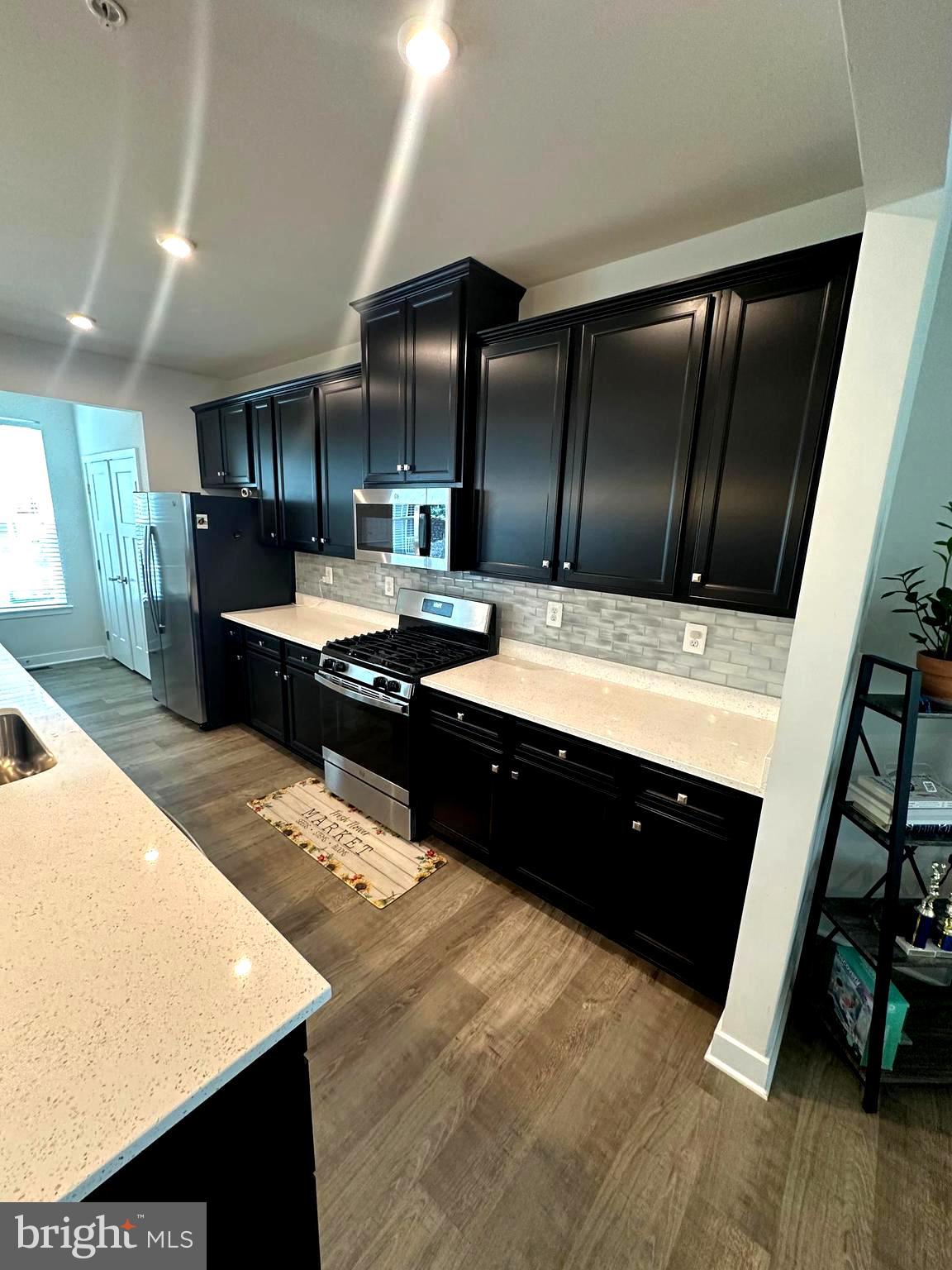 PARKSIDE AT WESTPHALIA - Residential Lease