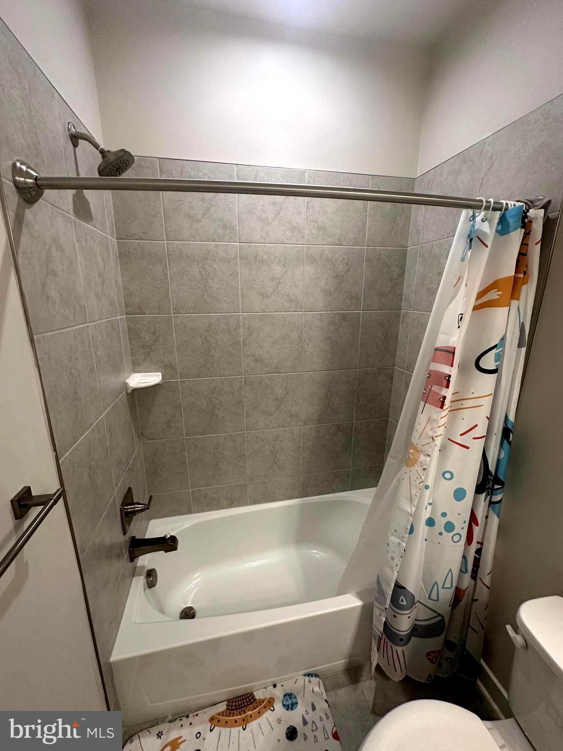 PARKSIDE AT WESTPHALIA - Residential Lease