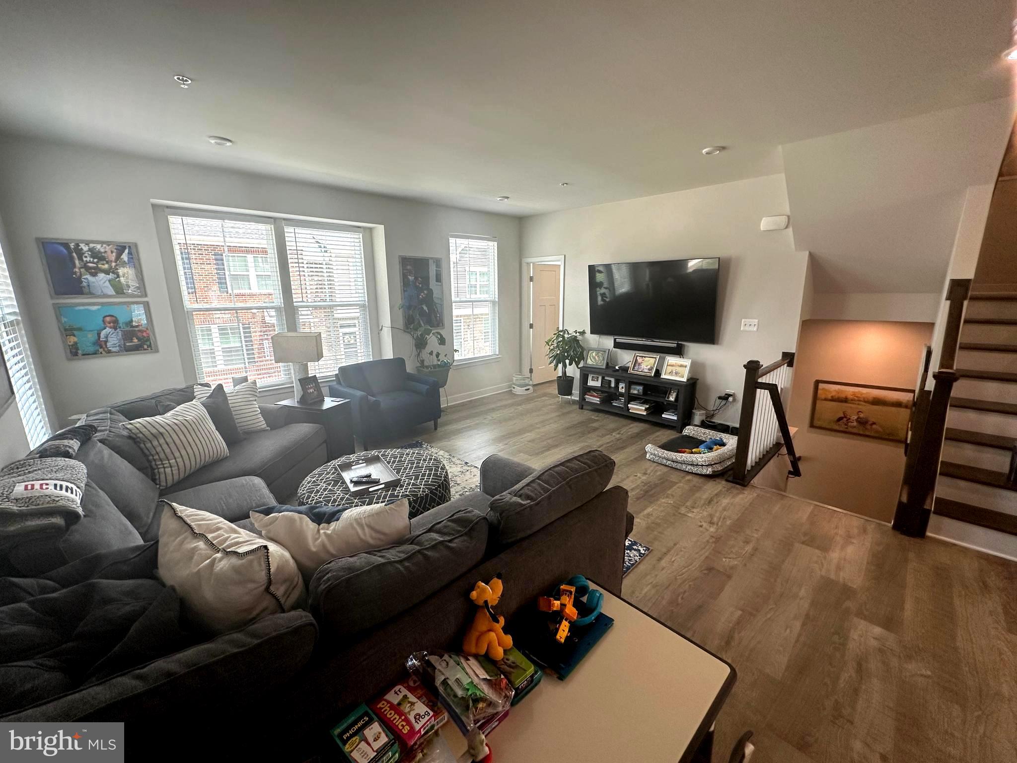 PARKSIDE AT WESTPHALIA - Residential Lease