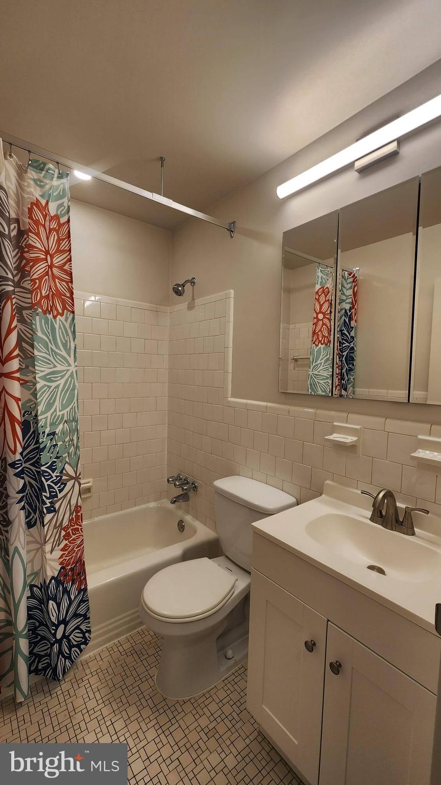 KENSINGTON HEIGHTS - Residential Lease