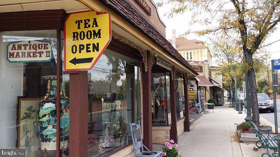 KENSINGTON HEIGHTS - Residential Lease