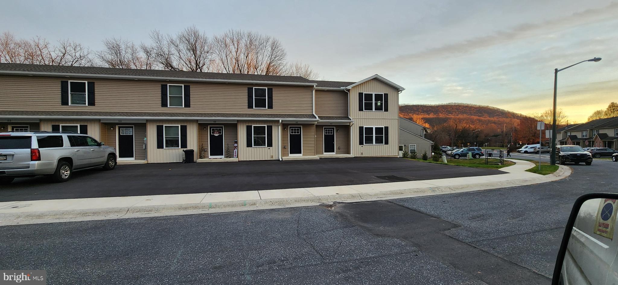 PETERSBURG COMMONS - Residential