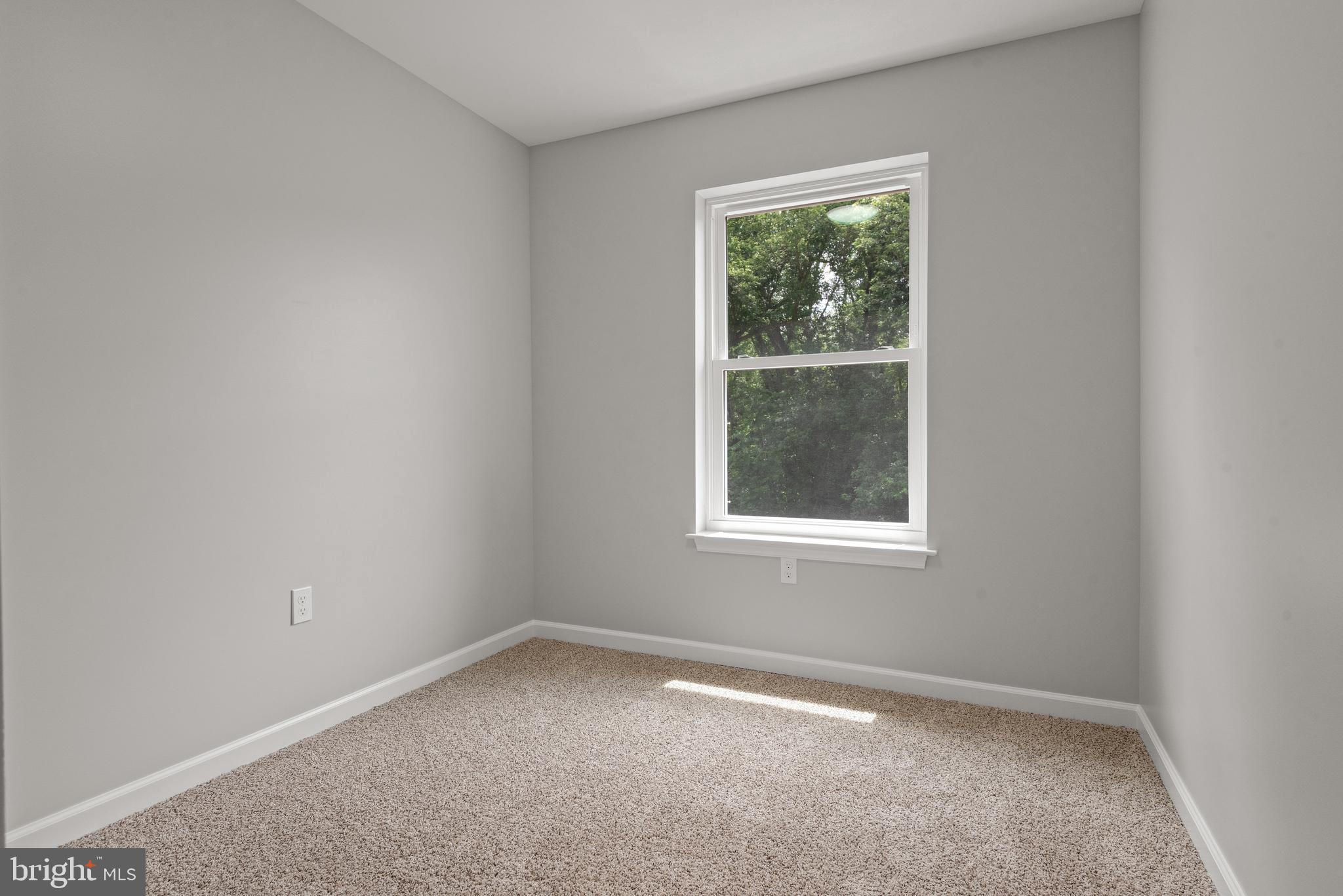 PETERSBURG COMMONS - Residential