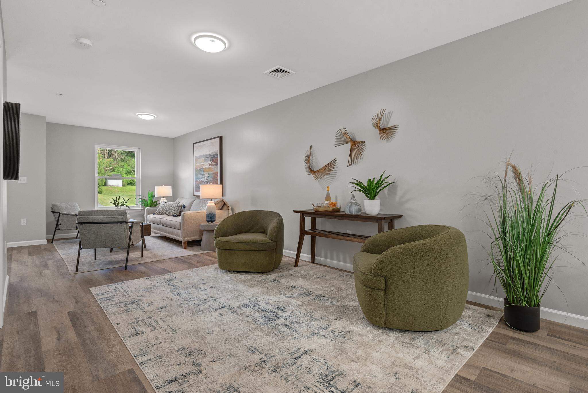 PETERSBURG COMMONS - Residential