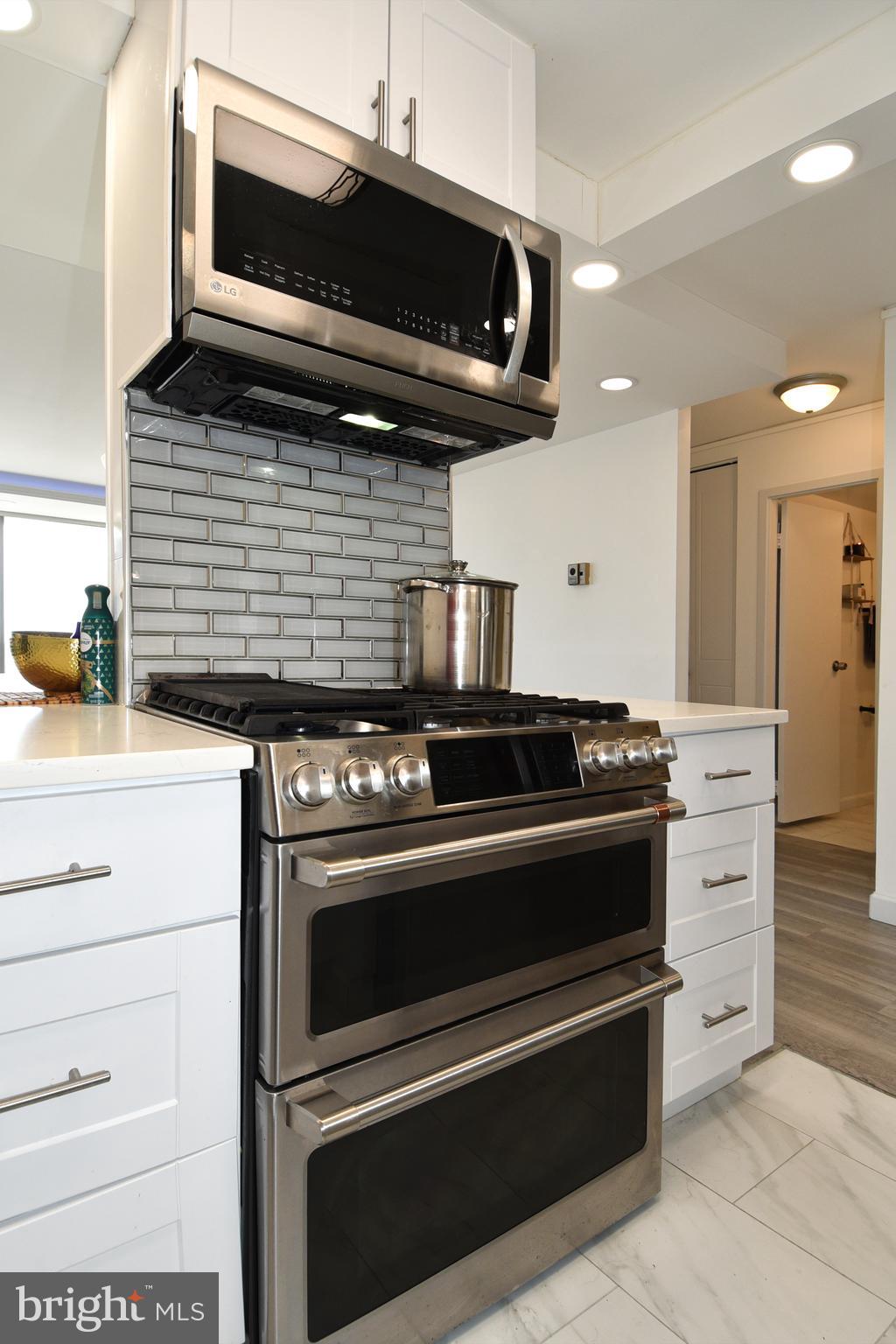 THE FOUNTAINS - Residential