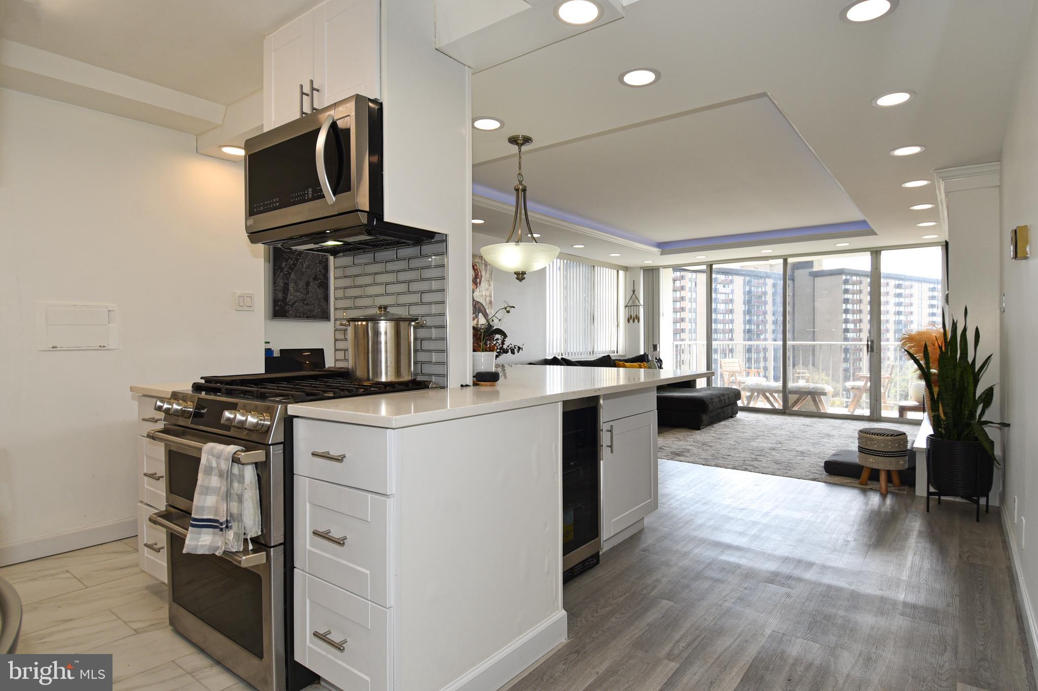 THE FOUNTAINS - Residential