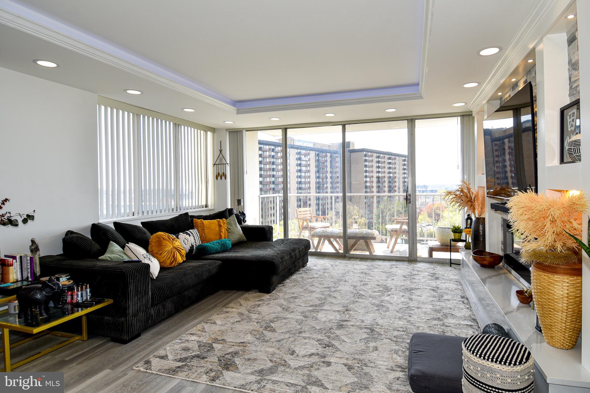 THE FOUNTAINS - Residential