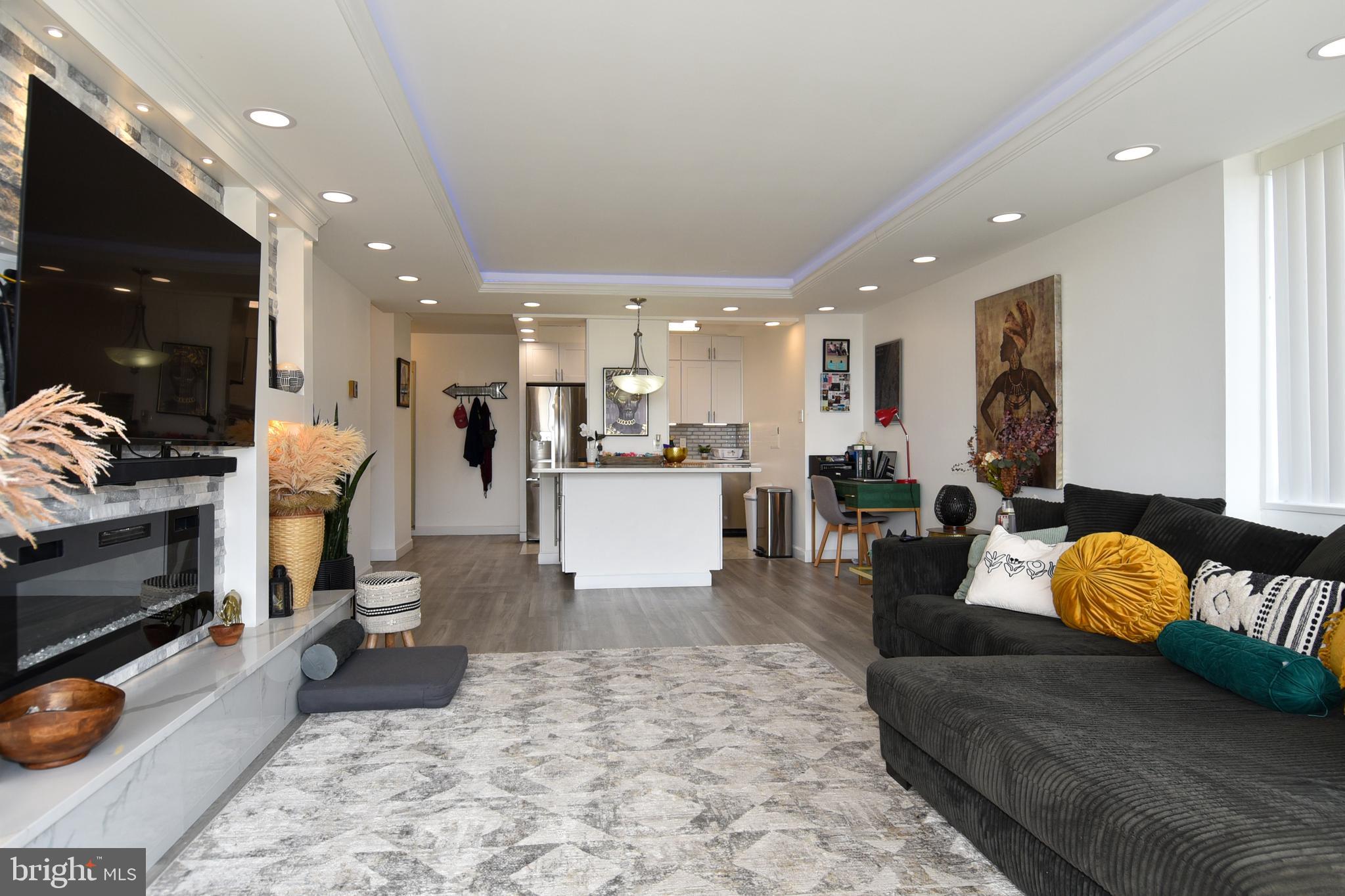 THE FOUNTAINS - Residential