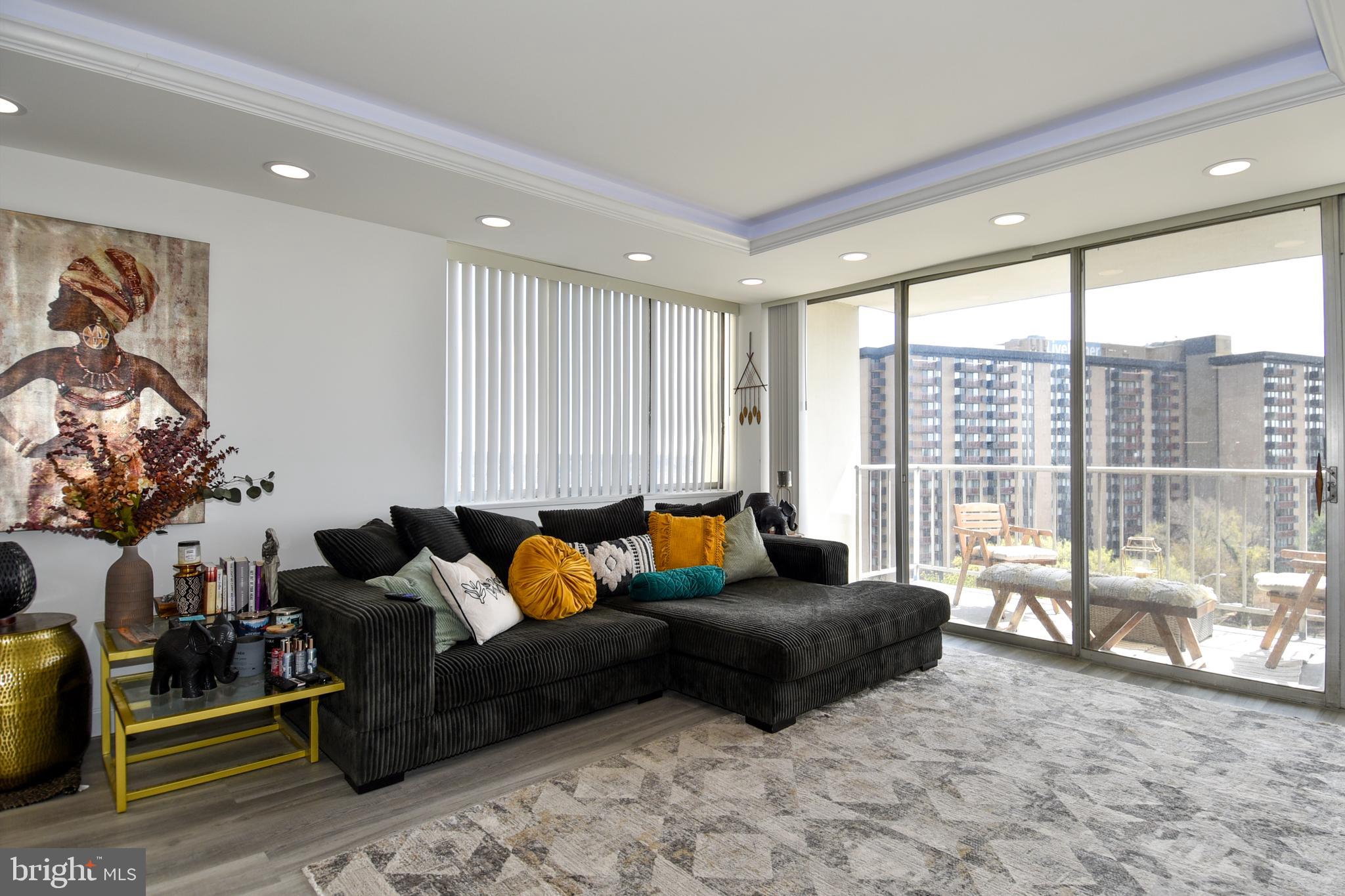 THE FOUNTAINS - Residential