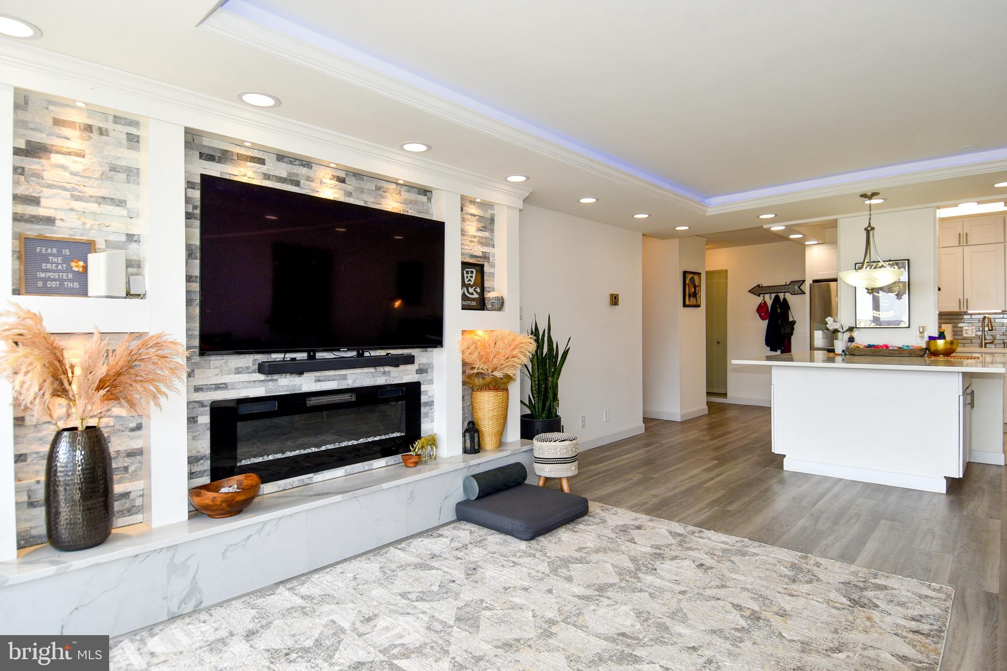 THE FOUNTAINS - Residential