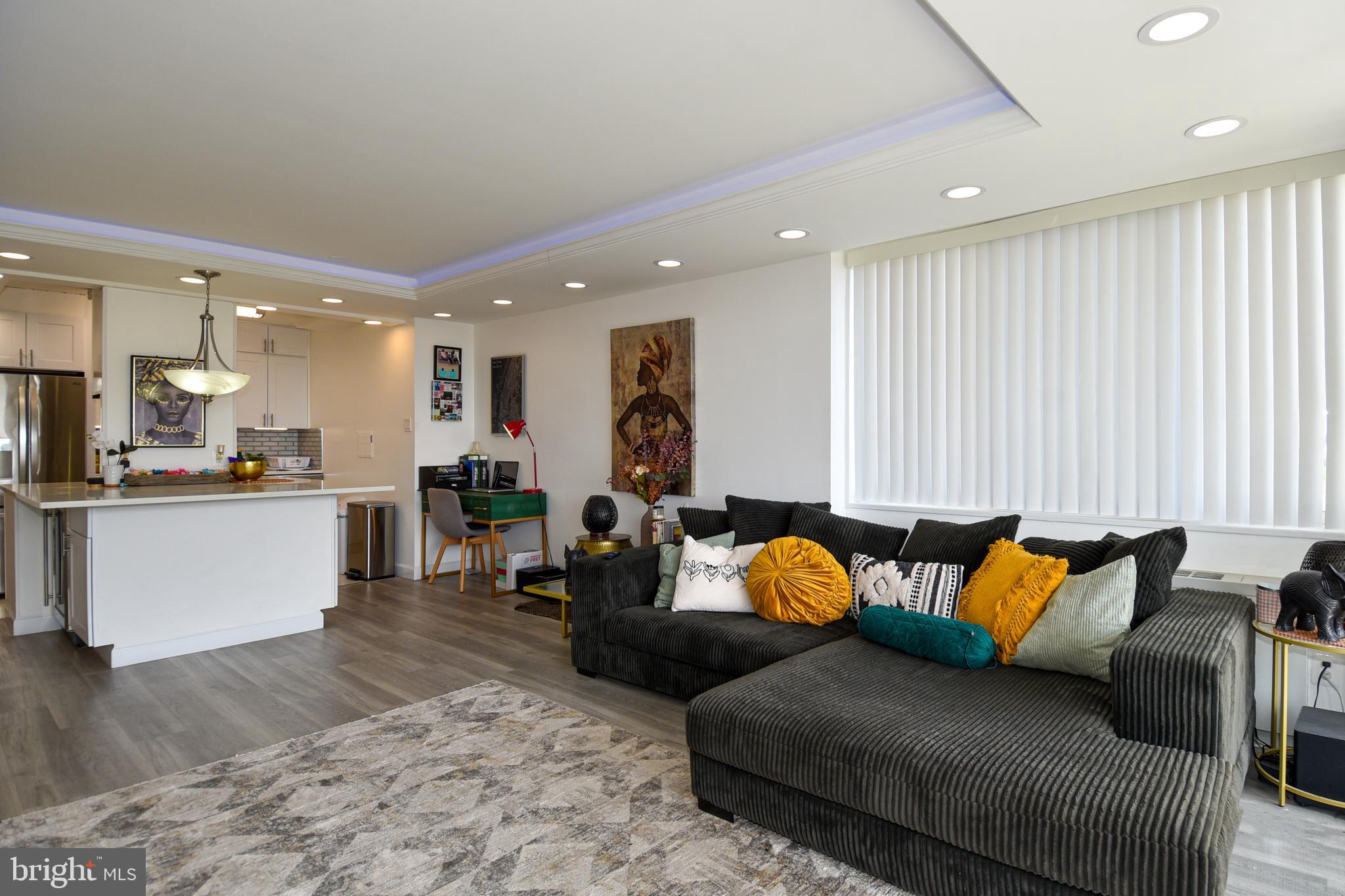 THE FOUNTAINS - Residential