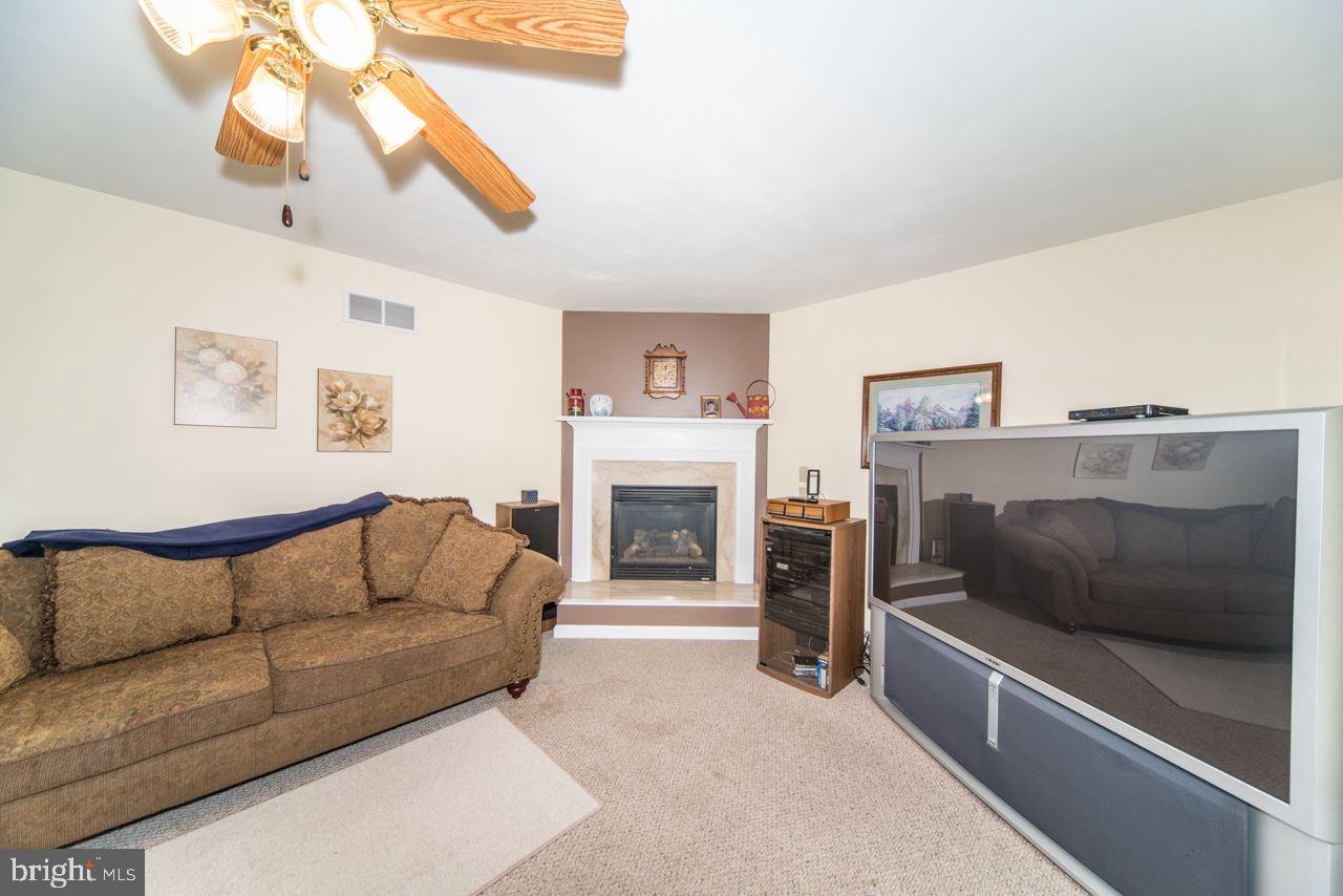 QUAIL HEIGHTS - Residential