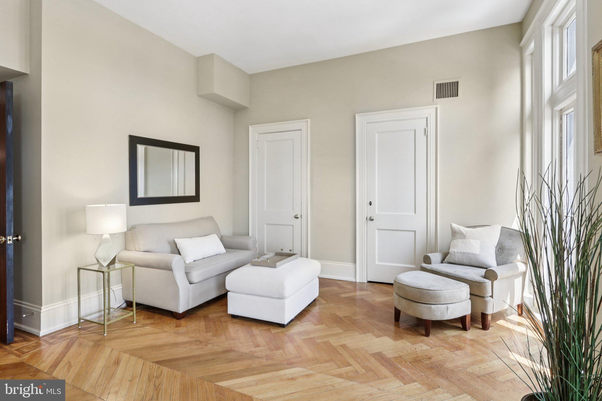 RITTENHOUSE SQUARE - Residential