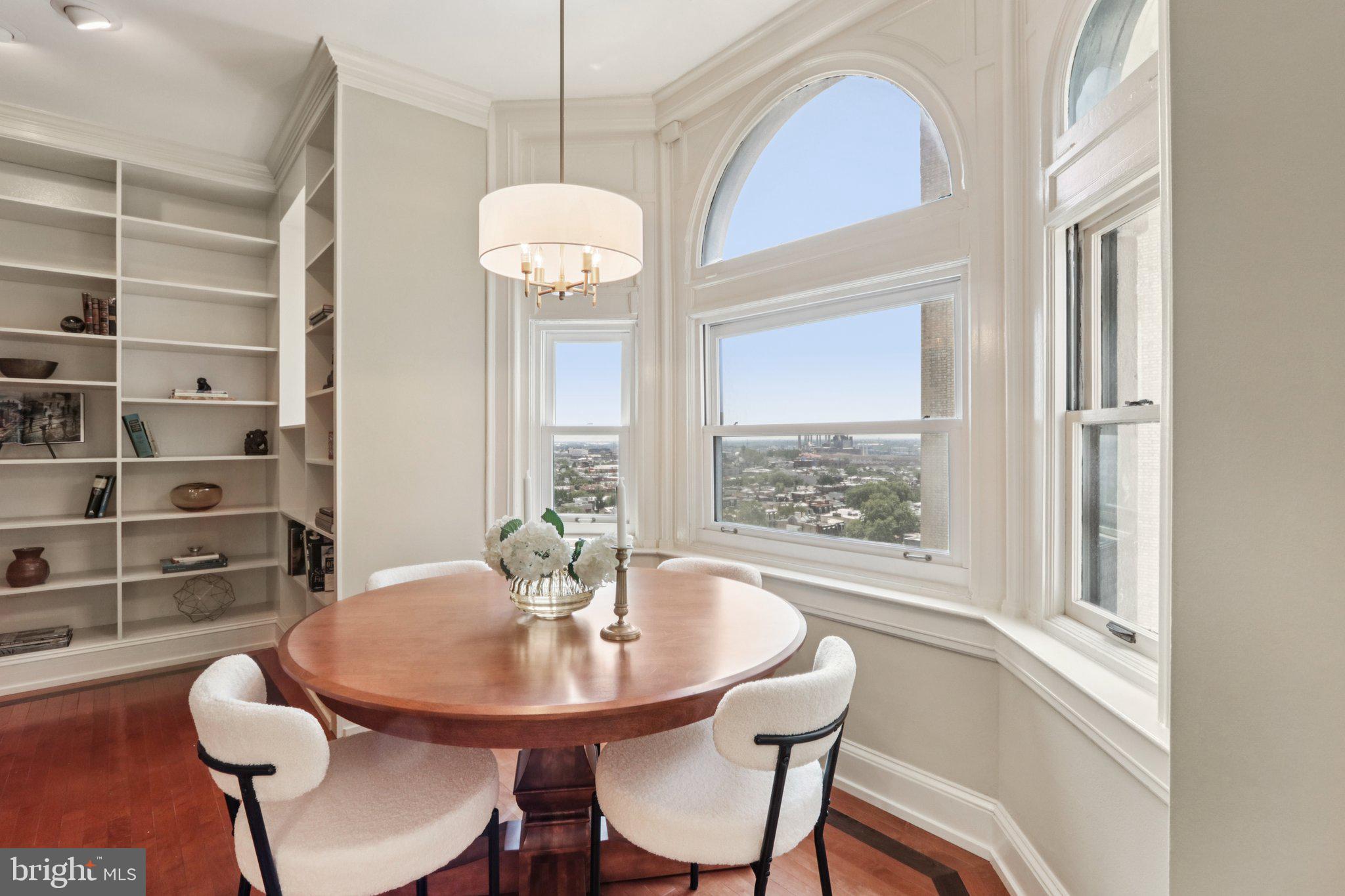 RITTENHOUSE SQUARE - Residential