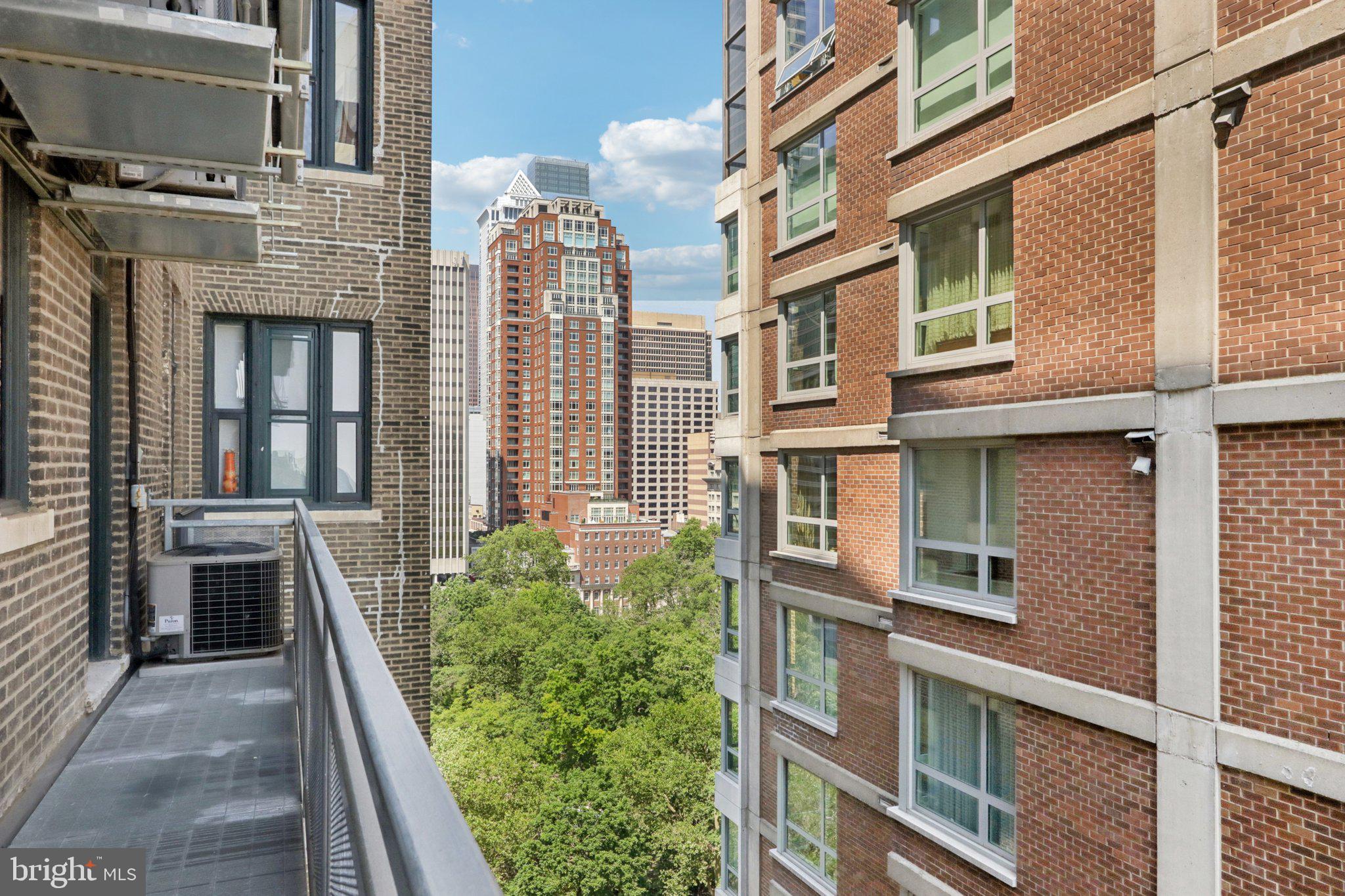 RITTENHOUSE SQUARE - Residential
