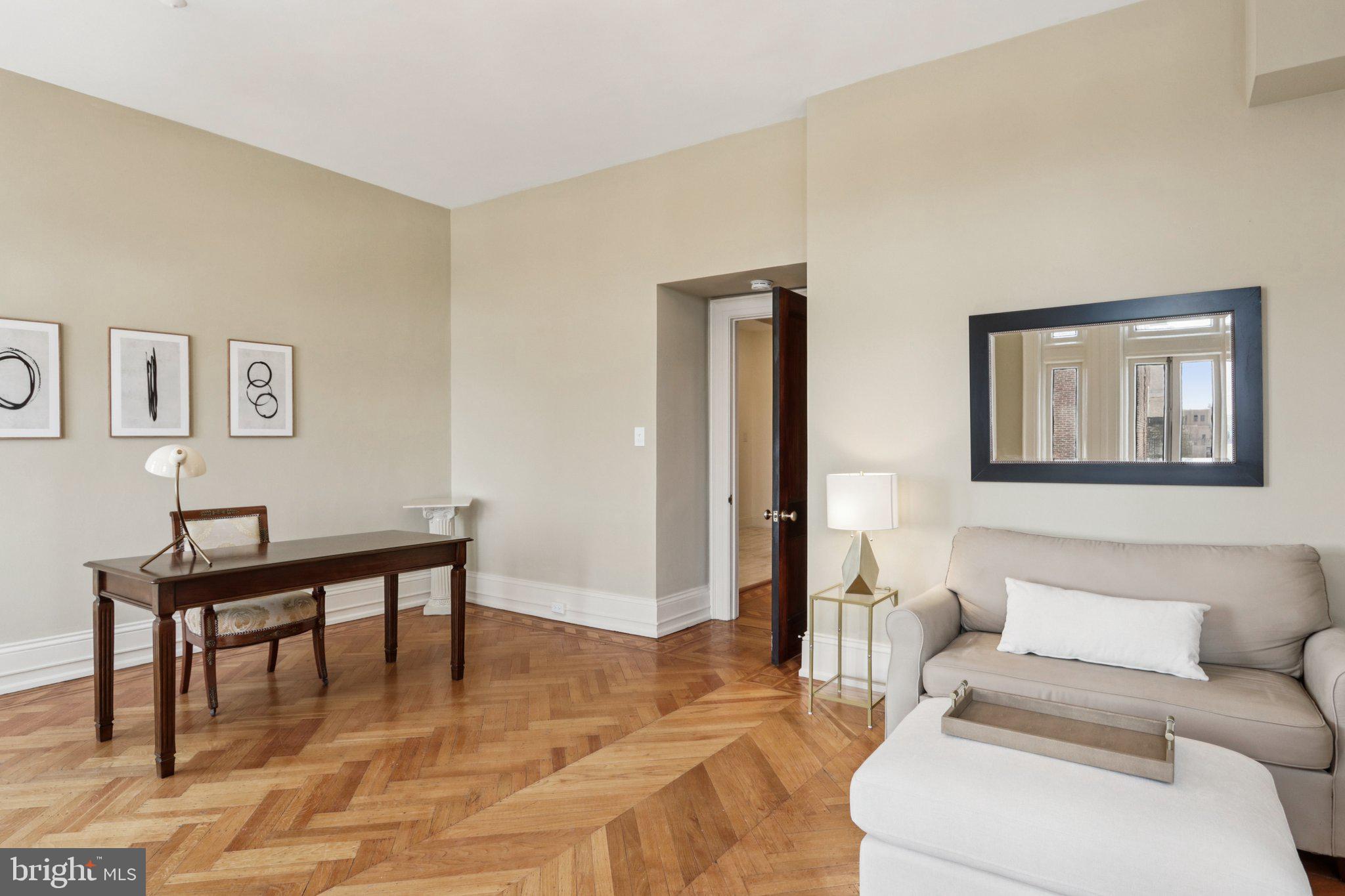 RITTENHOUSE SQUARE - Residential