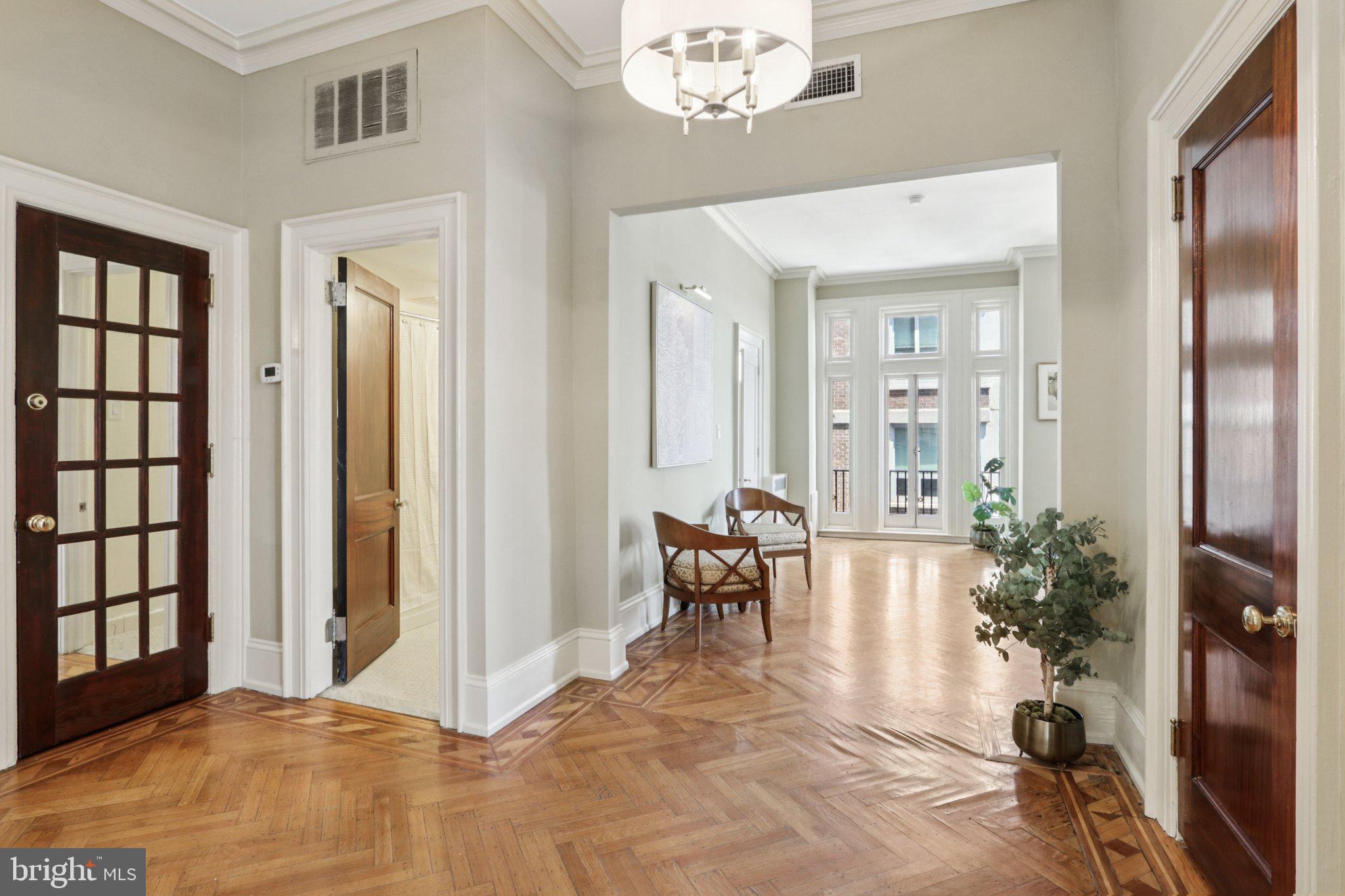 RITTENHOUSE SQUARE - Residential