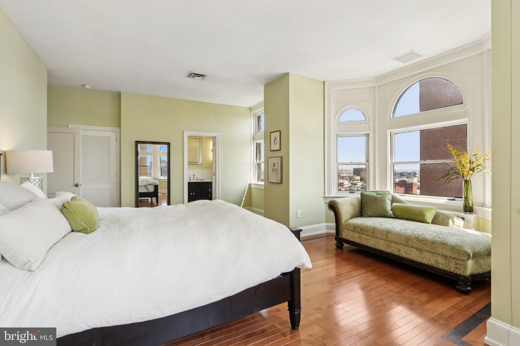 RITTENHOUSE SQUARE - Residential