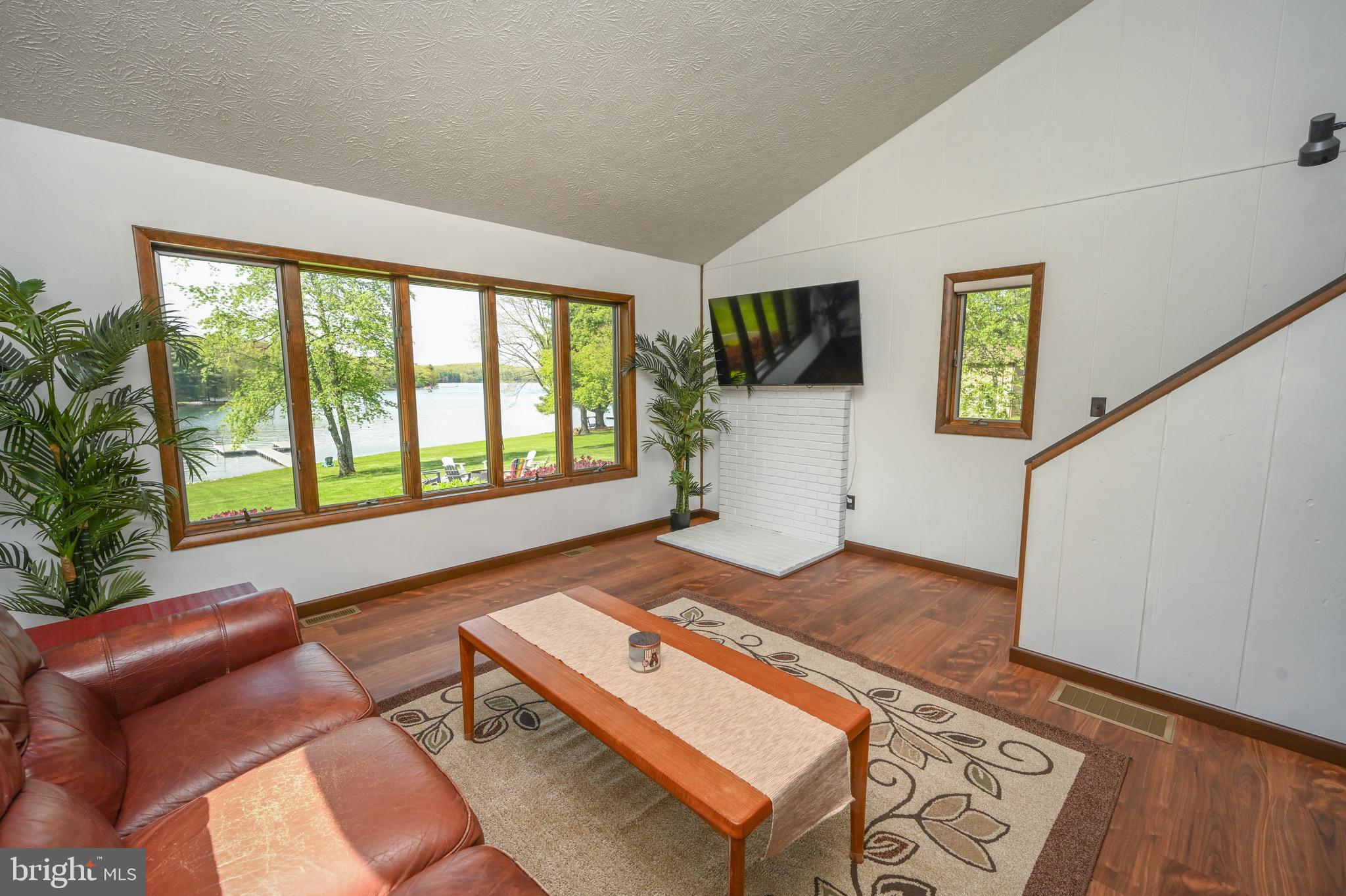 BECKMAN'S PENINSULA - Residential