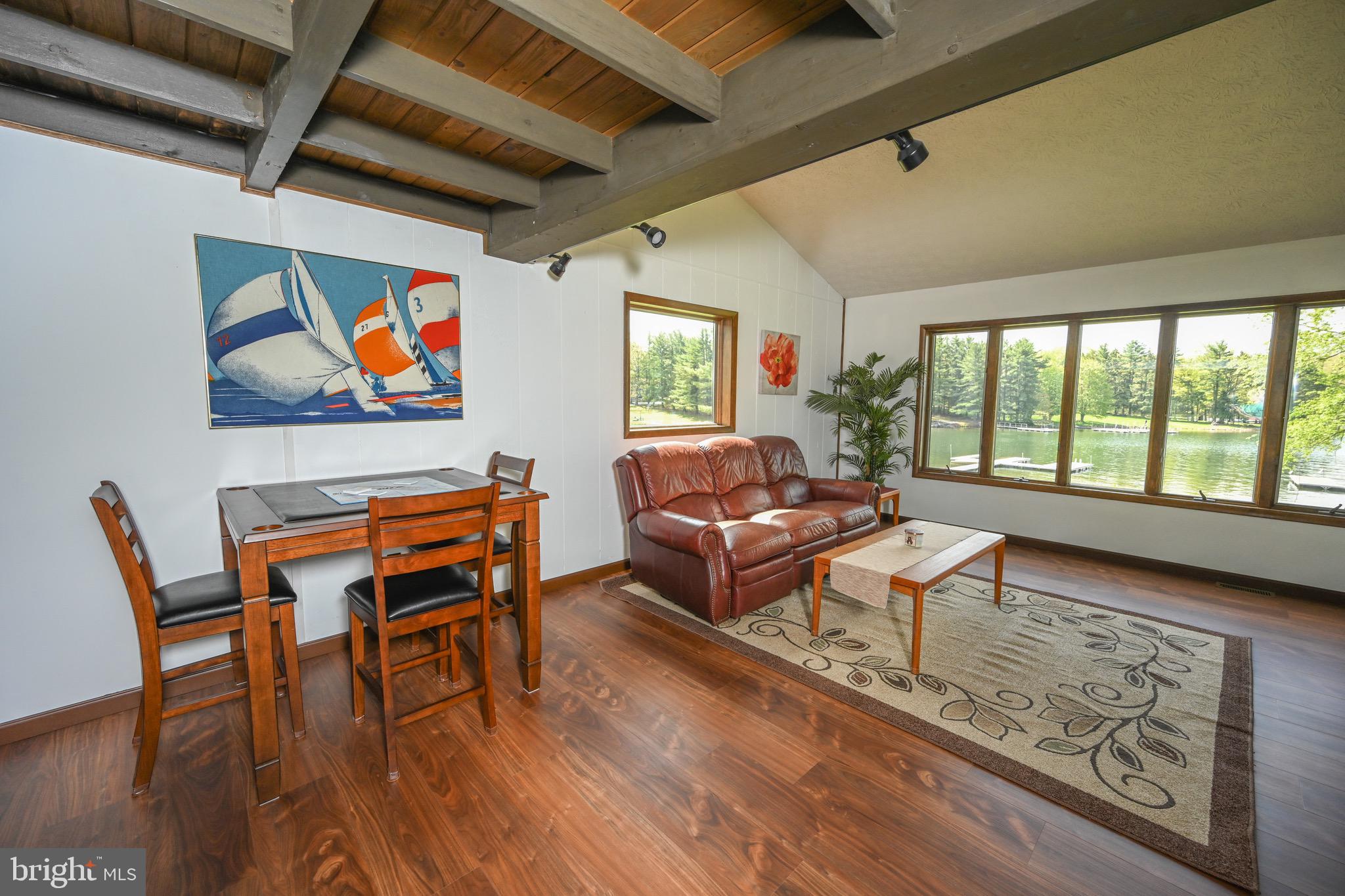 BECKMAN'S PENINSULA - Residential