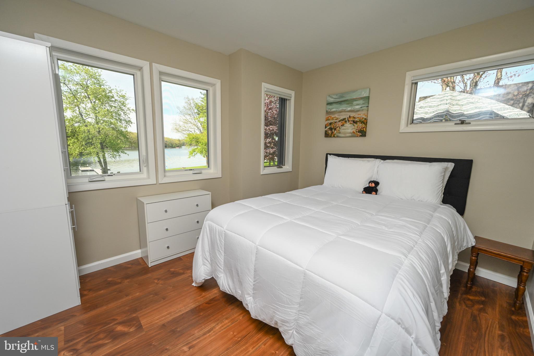 BECKMAN'S PENINSULA - Residential