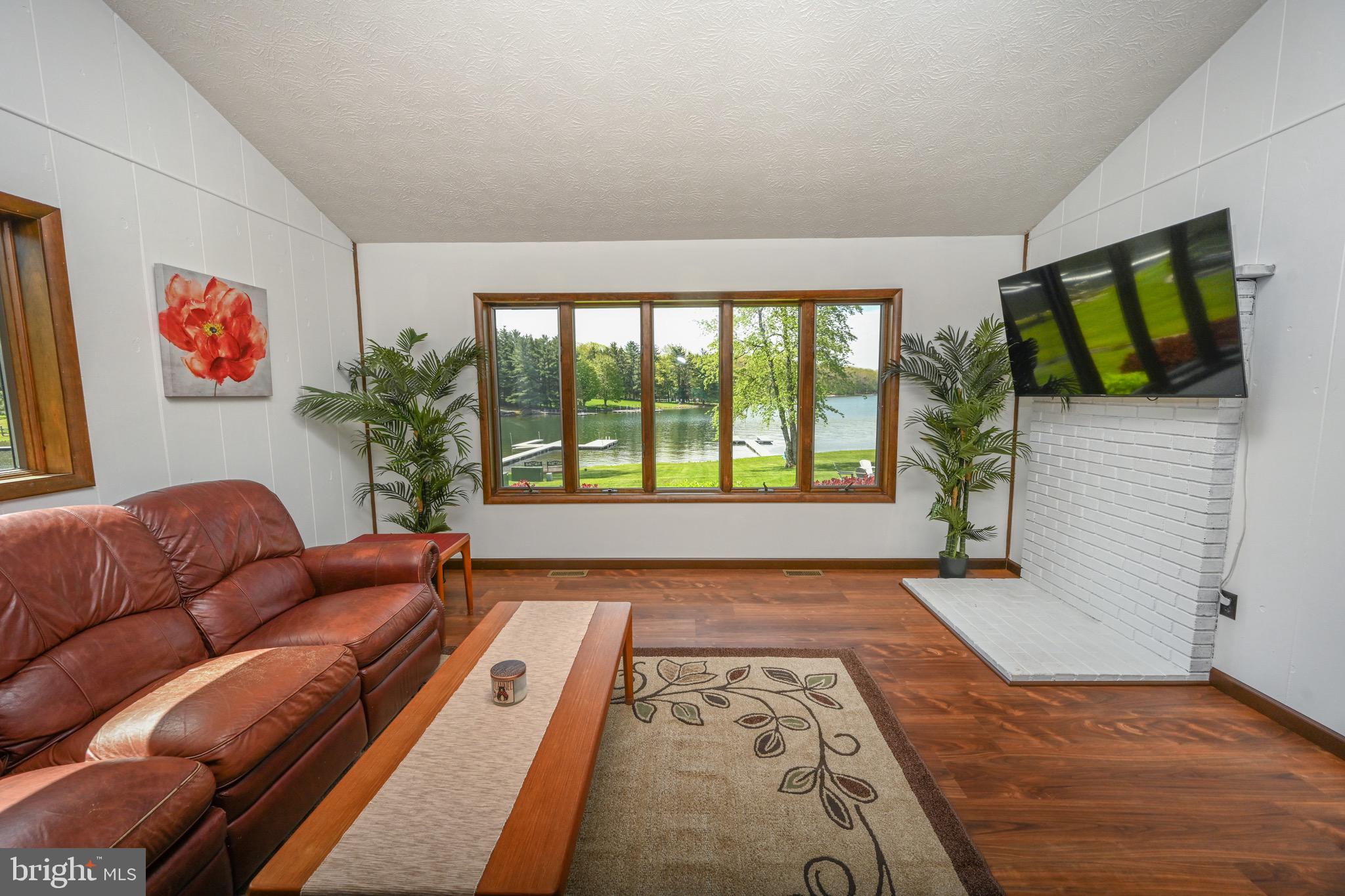 BECKMAN'S PENINSULA - Residential