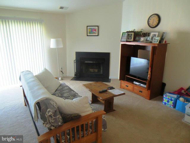 CROMWELL FOUNTAIN - Residential Lease