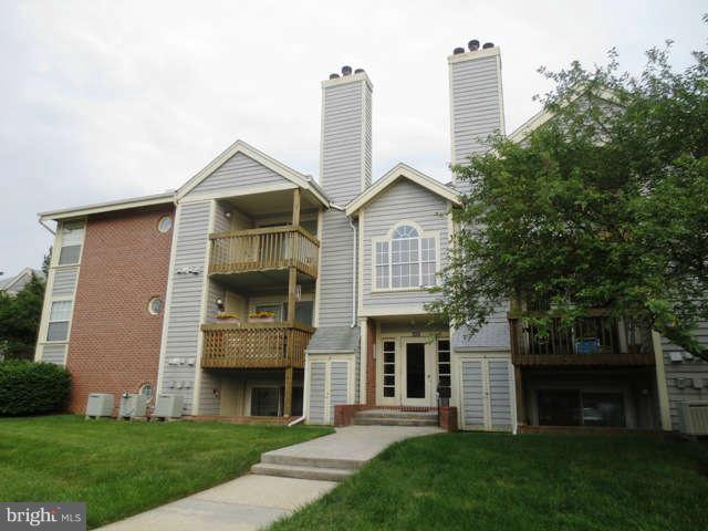 Spacious top floor condo with vaulted ceilings, fireplace and balcony overlooking common area. Spotless and tidy with open floor plan making the condo feel larger than it appears. Kitchen with breakfast bar plus a dining/living room combo. Master bedroom with three closets and a full bath. Bedrooms will be painted before move-in. Great location near shopping, restaurants, 695, 97 and 895.