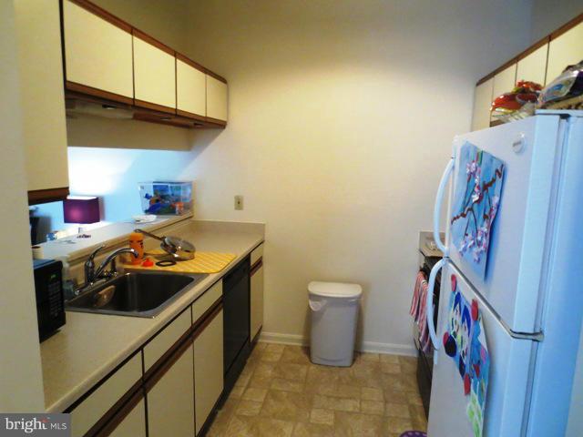 CROMWELL FOUNTAIN - Residential Lease
