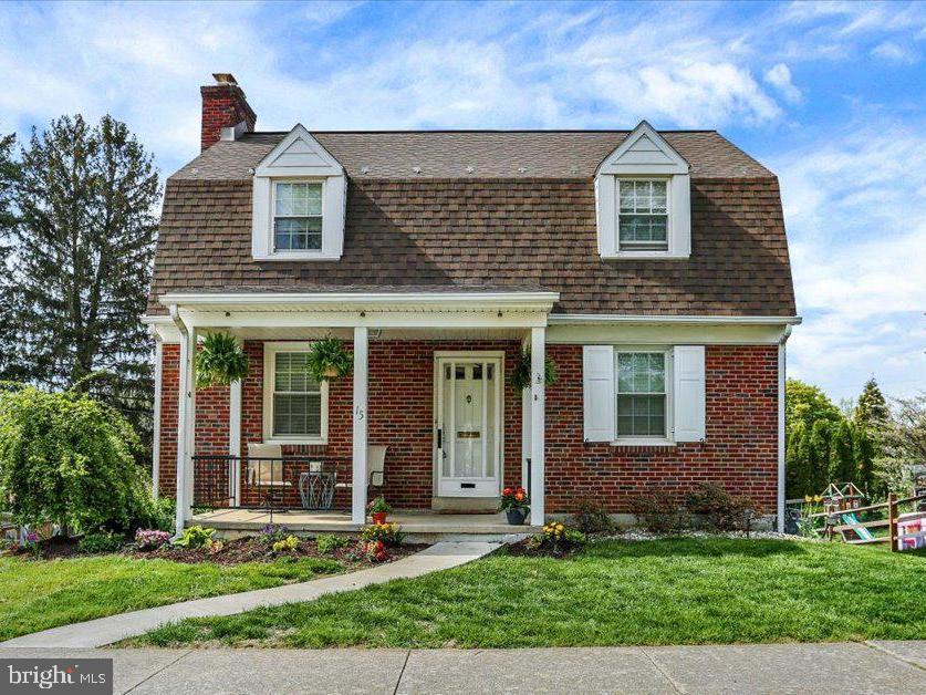 15 CARLISLE AVENUE